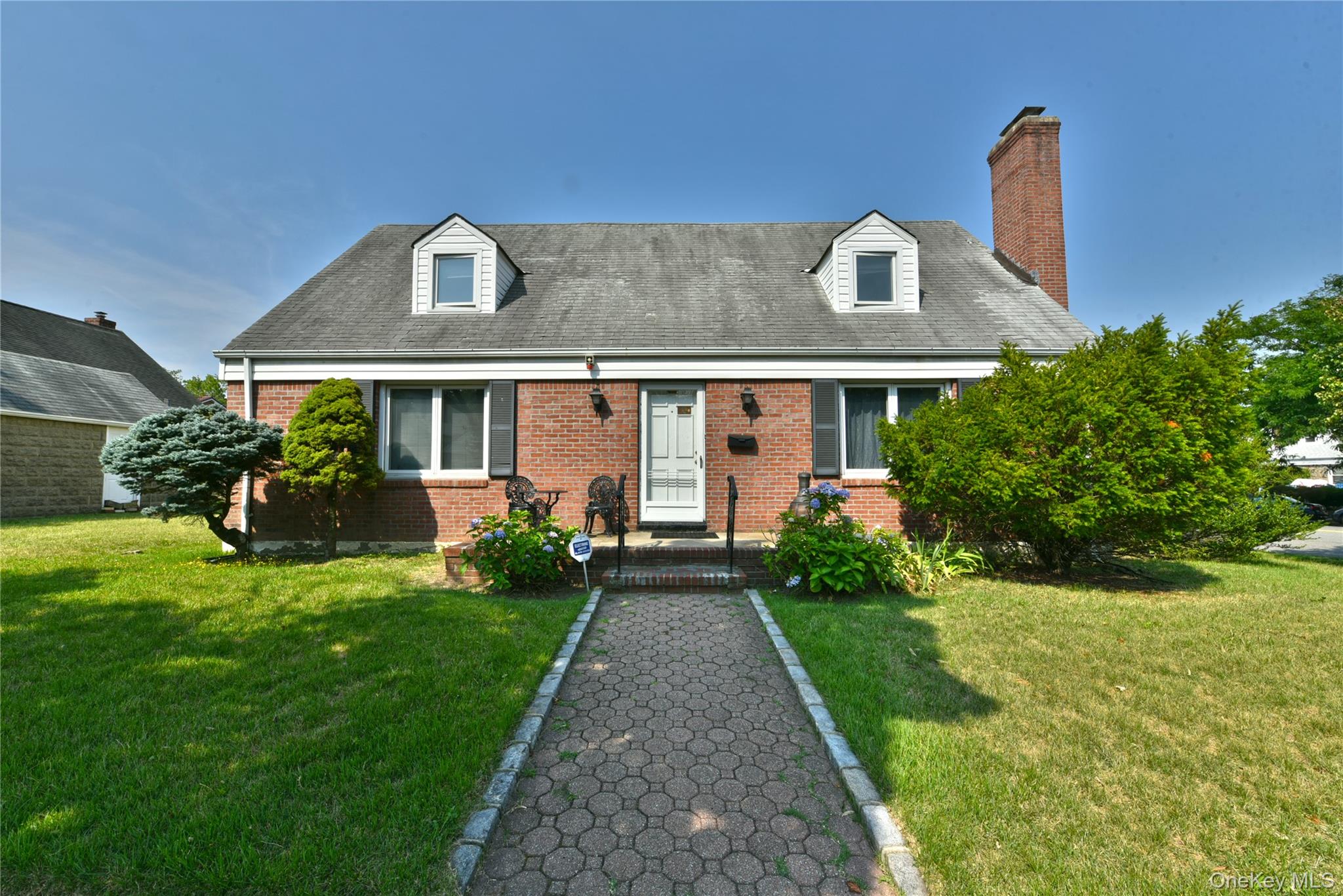 18418 69th Avenue Property Photo 1