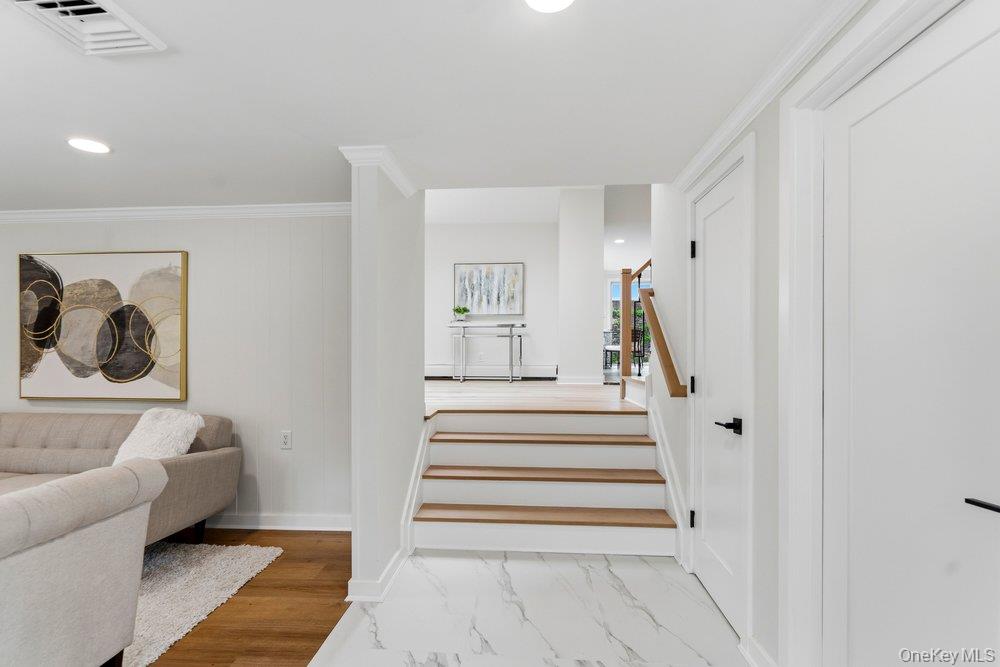 12 E Park Drive Property Photo 4