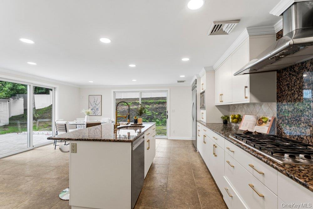 12 E Park Drive Property Photo 19