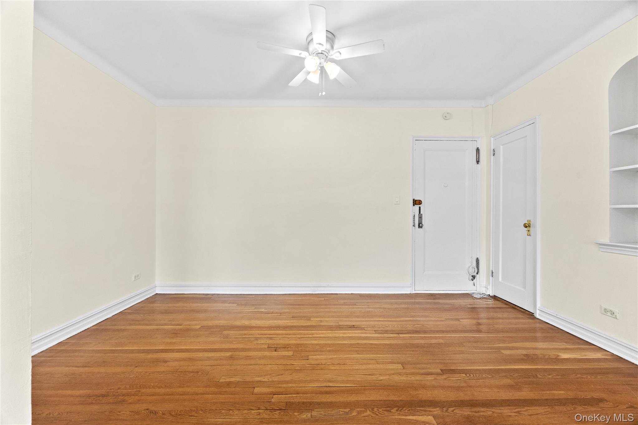 35-35 75th Street 625 Property Photo 3
