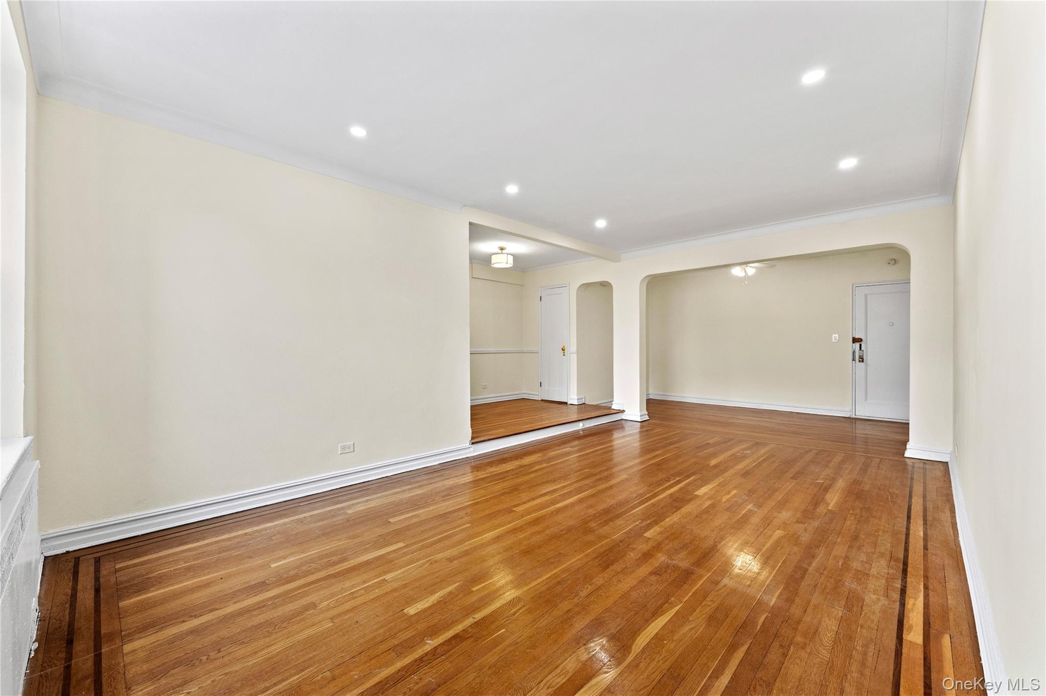 35-35 75th Street 625 Property Photo 6