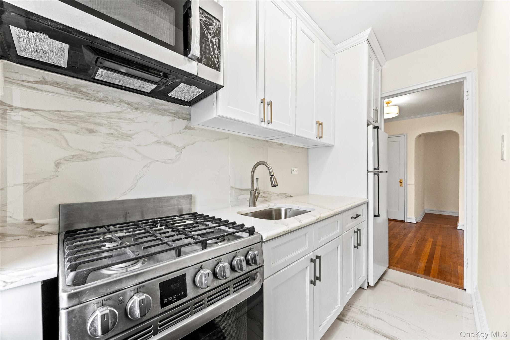 35-35 75th Street 625 Property Photo 9