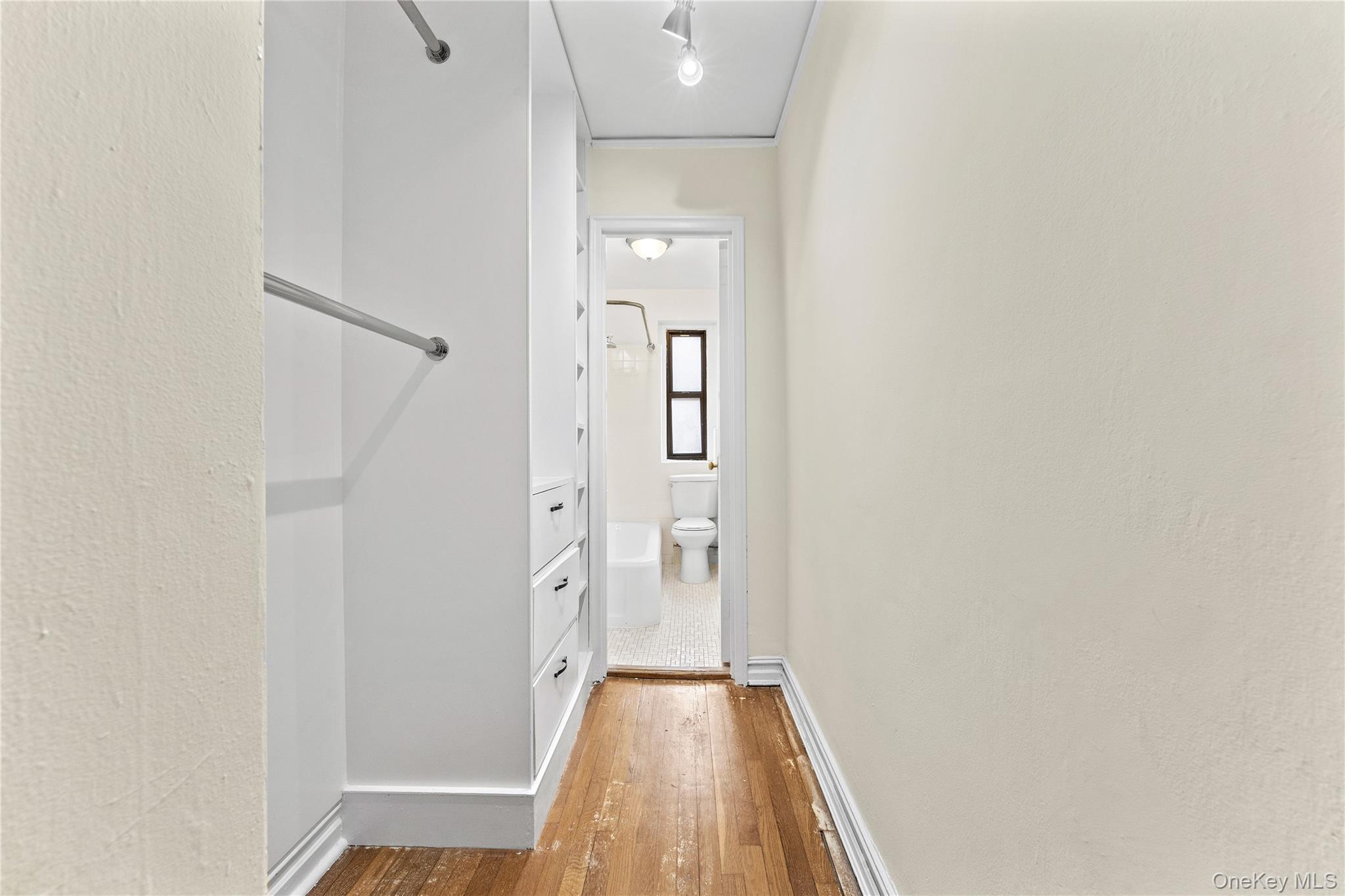 35-35 75th Street 625 Property Photo 10