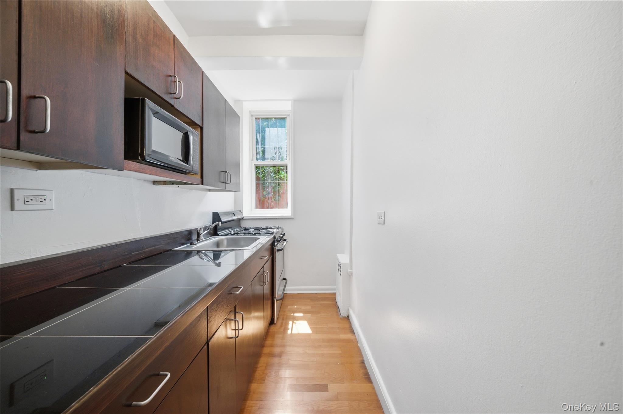 125-05 84 Avenue G2 Property Photo 13