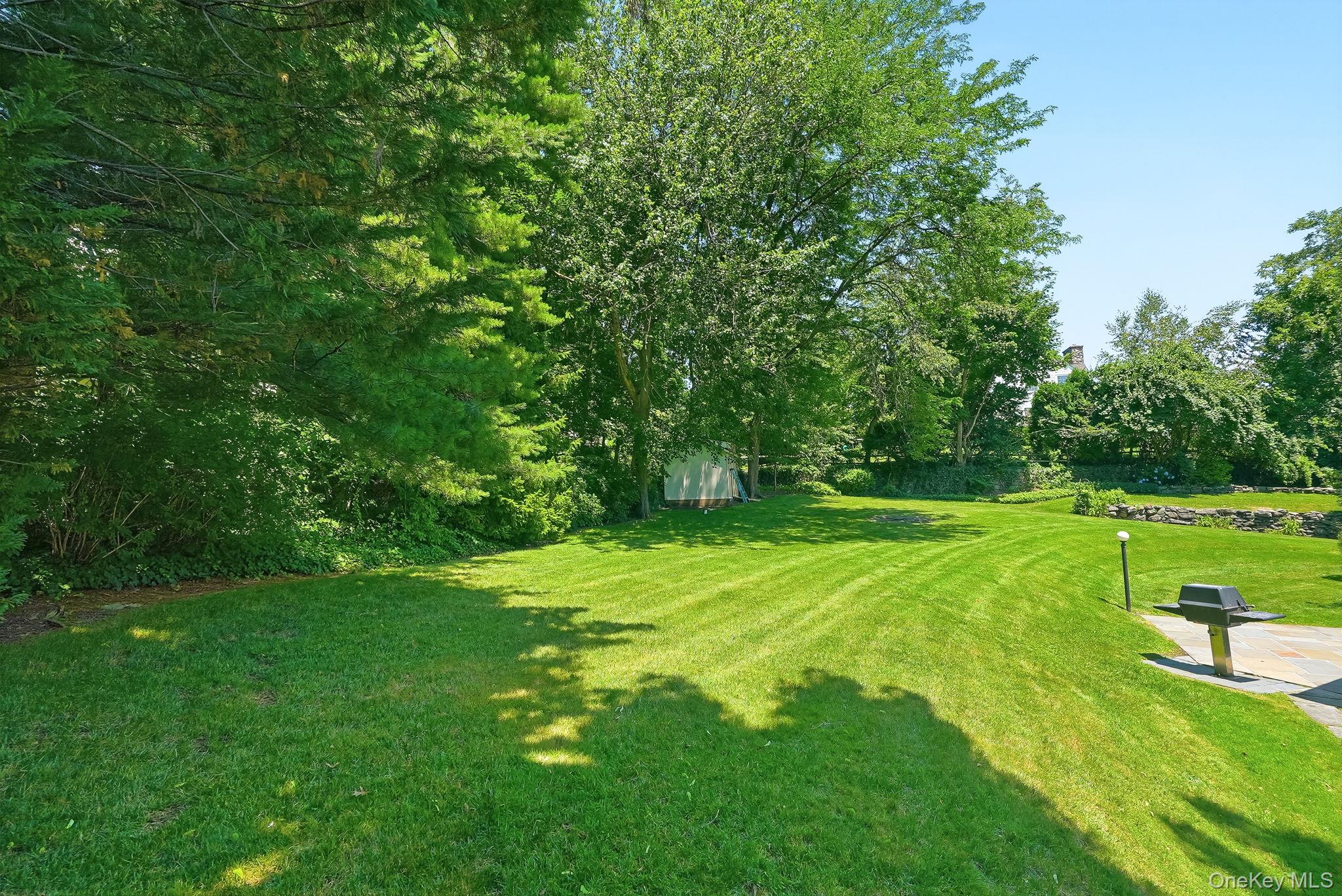 1 Sheridan Road Property Photo 45