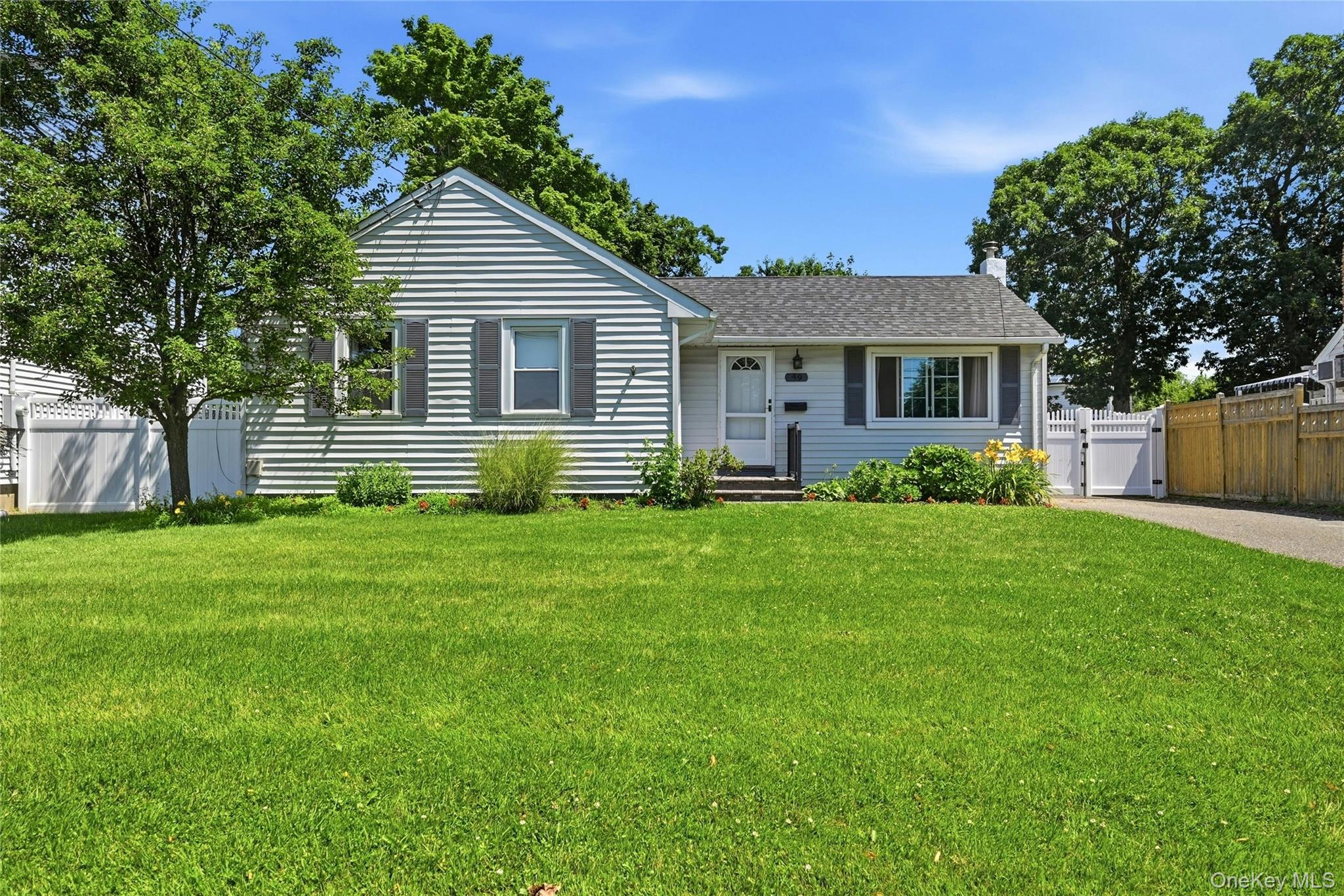 49 Bacon Lane Property Photo 1