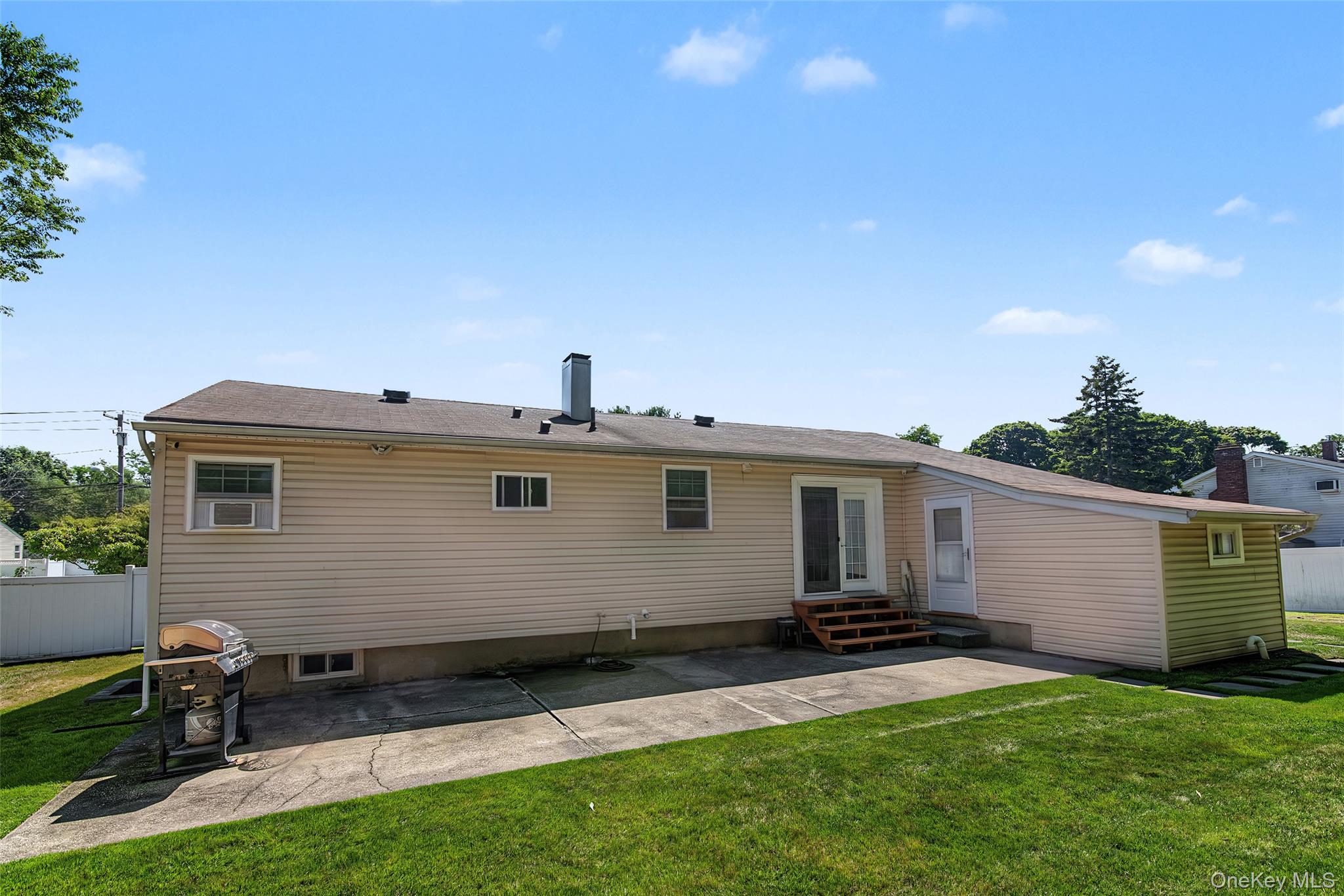 46 Oakland Avenue Property Photo 5