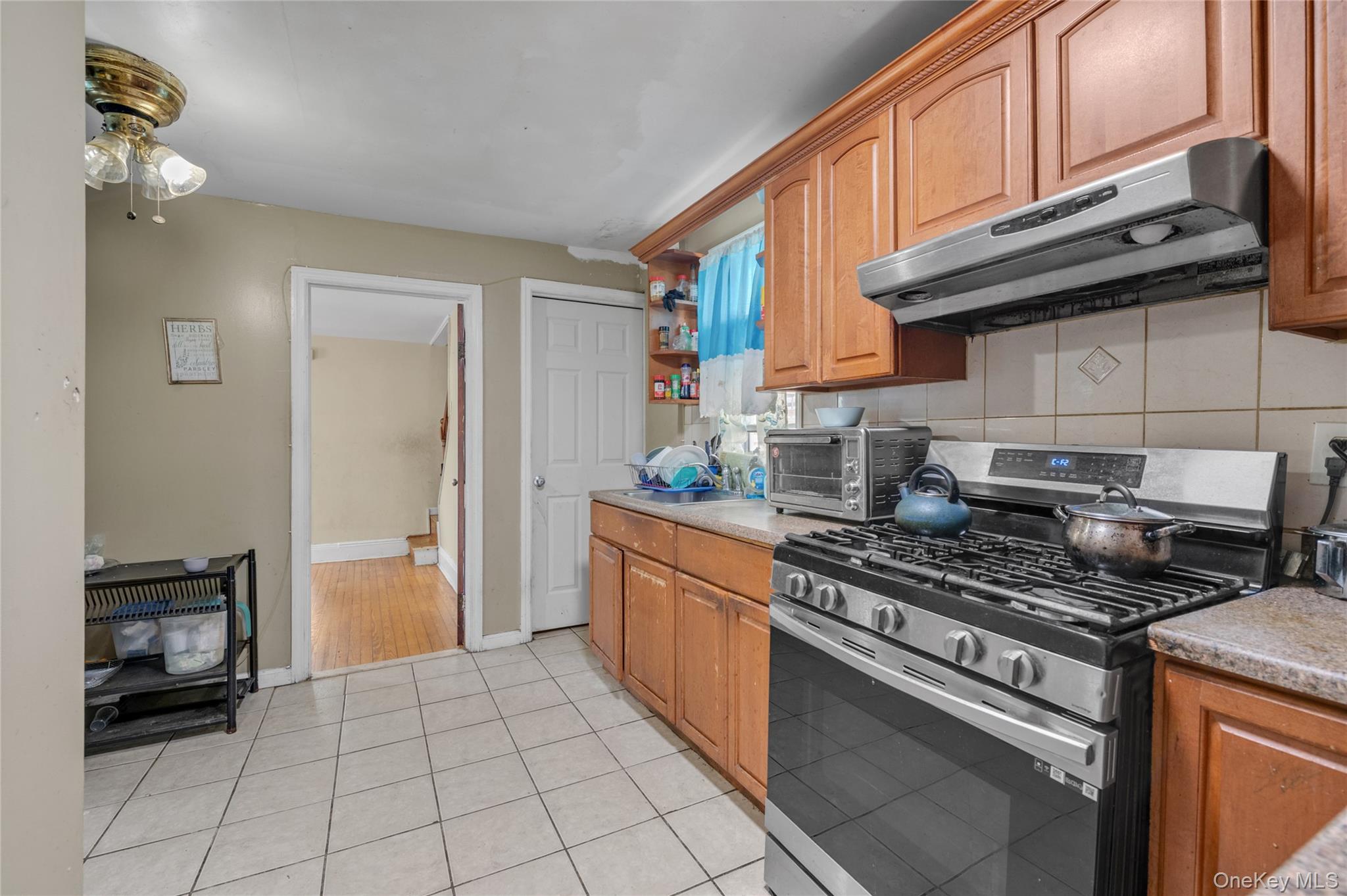 21414 104th Avenue Property Photo 7