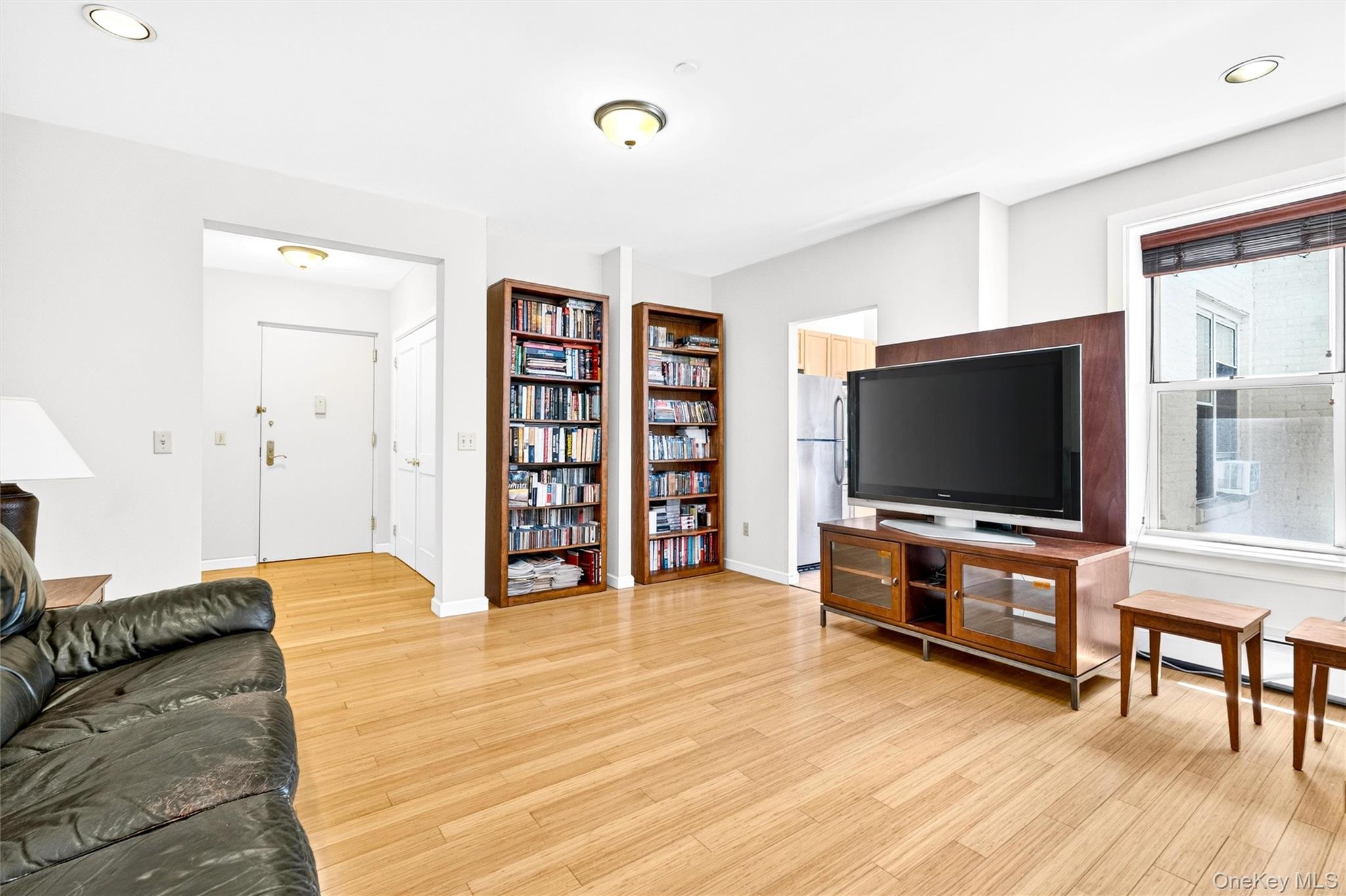 85 Bronx River Road 4a Property Photo 4