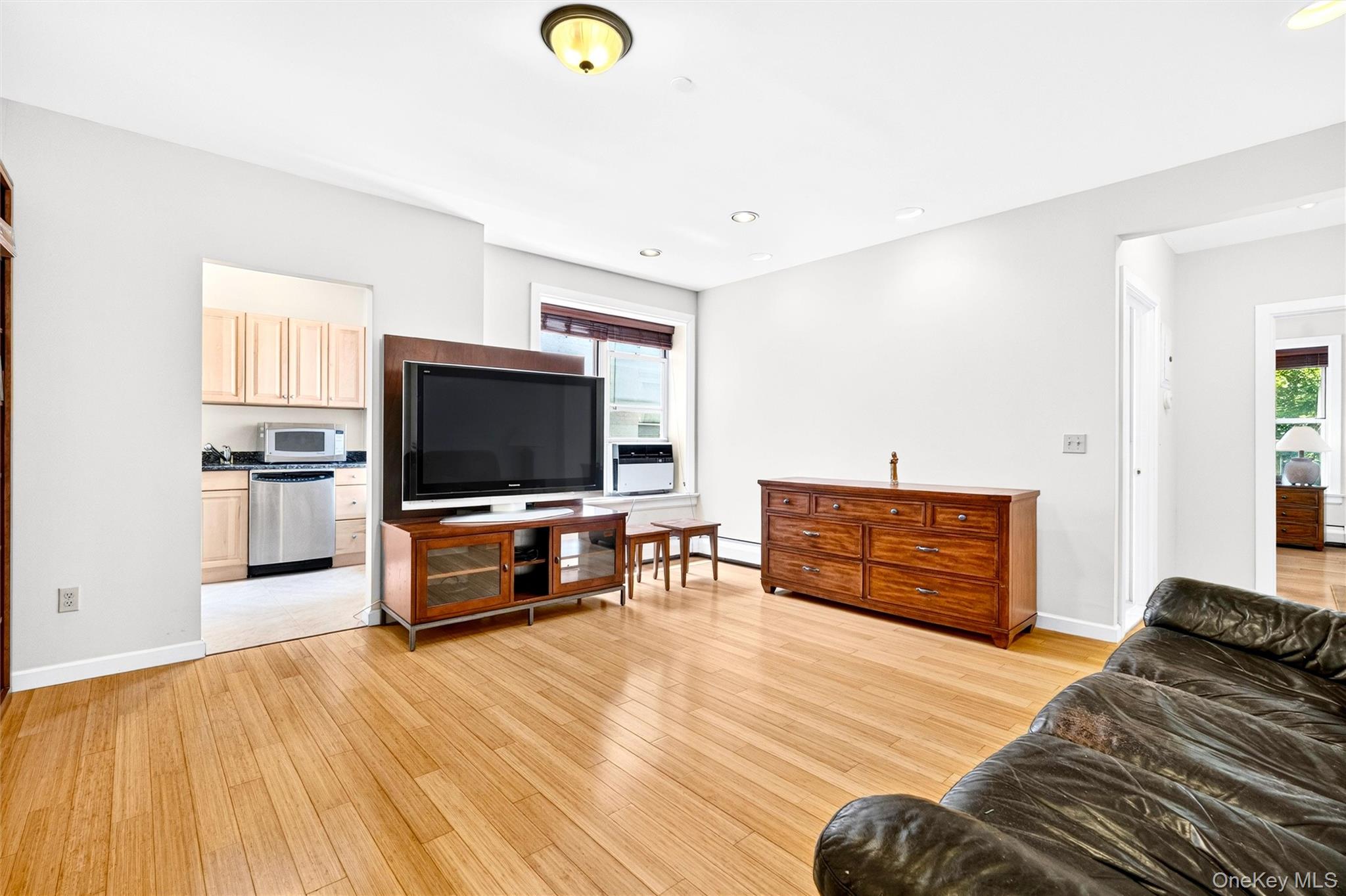 85 Bronx River Road 4a Property Photo 5