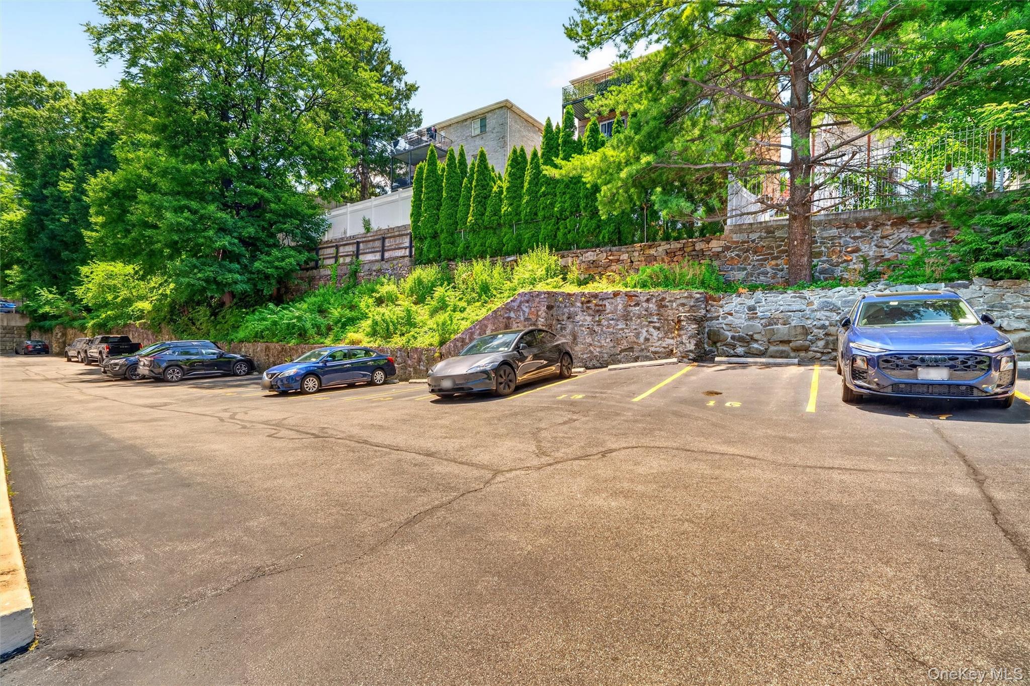 85 Bronx River Road 4a Property Photo 23