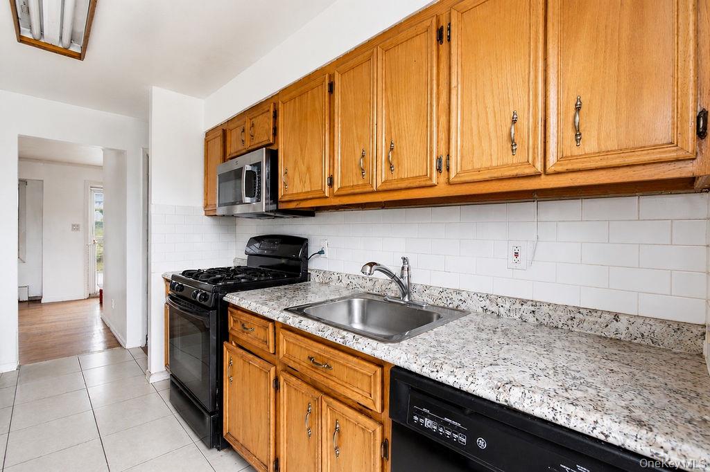 335 Roquette Avenue Property Photo 3
