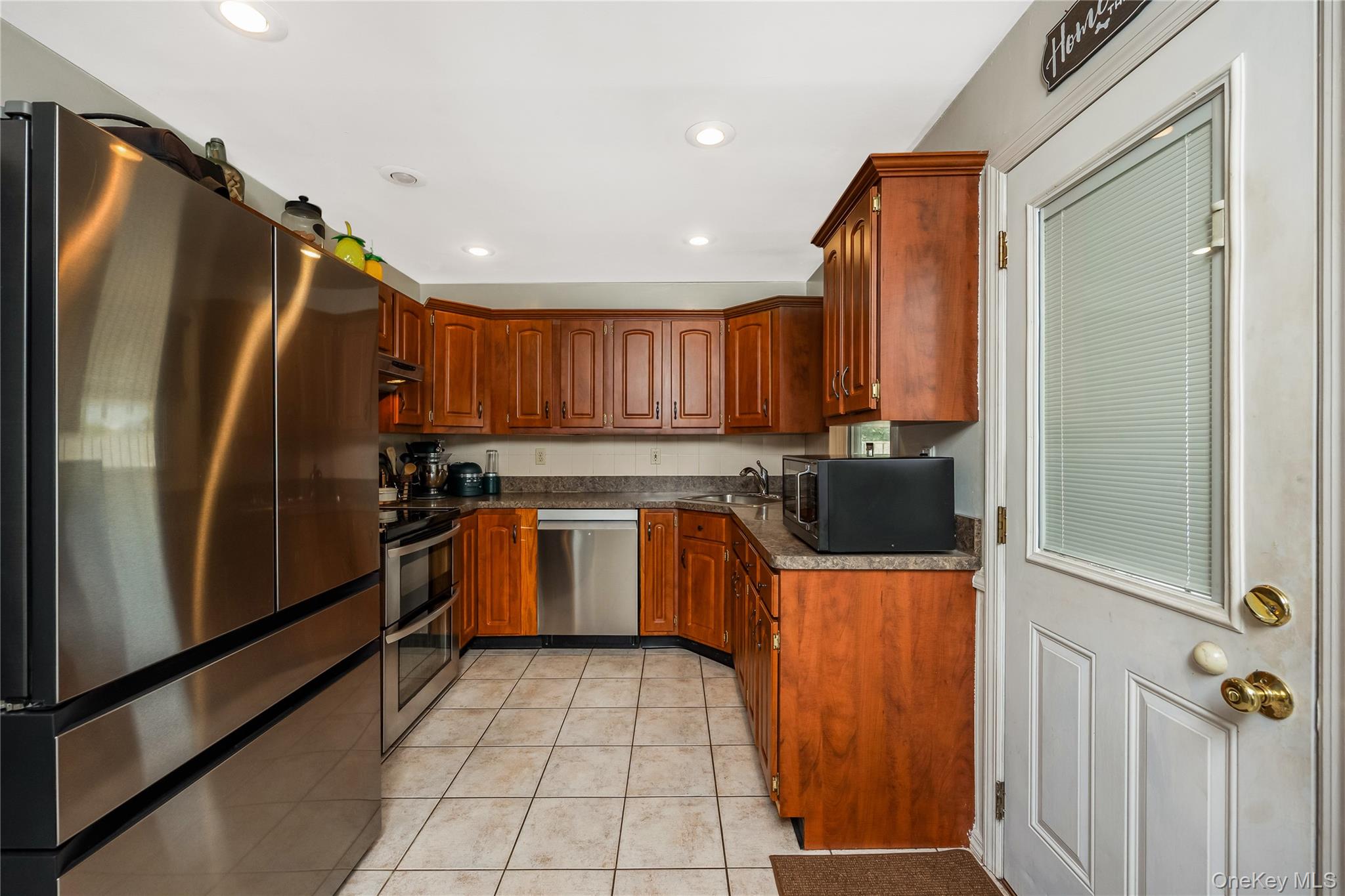 338 Southside Avenue Property Photo 9