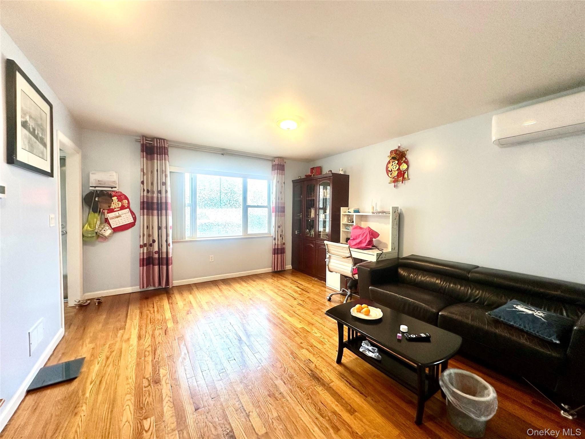 4744 199th Street Property Photo 3
