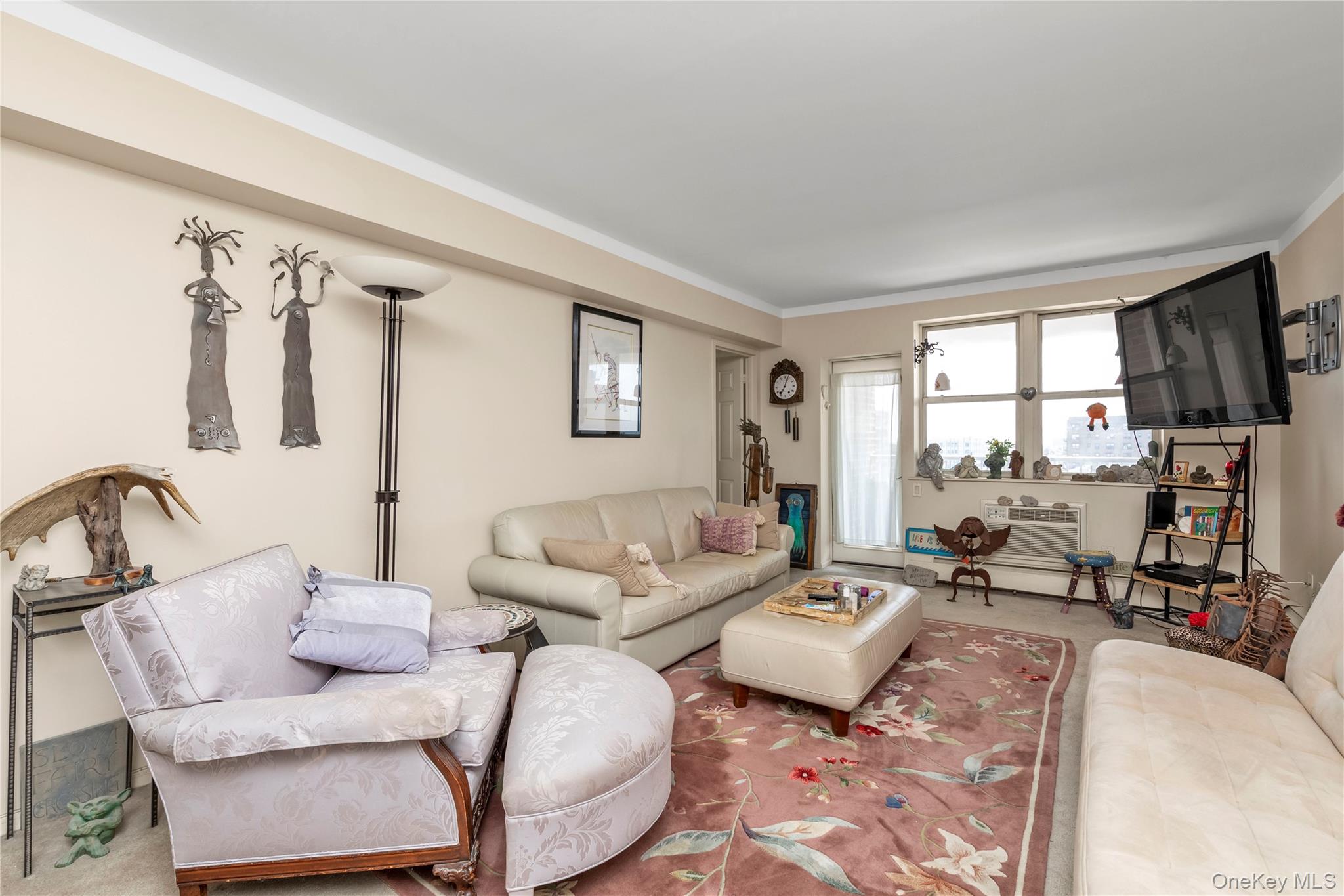 55 Monroe Boulevard 4e Property Photo 2