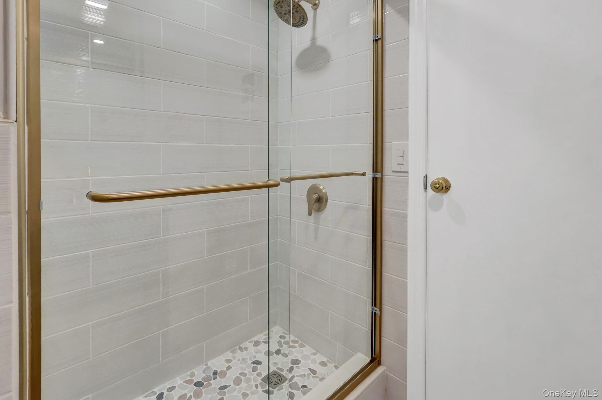 792 Highview Avenue Property Photo 18