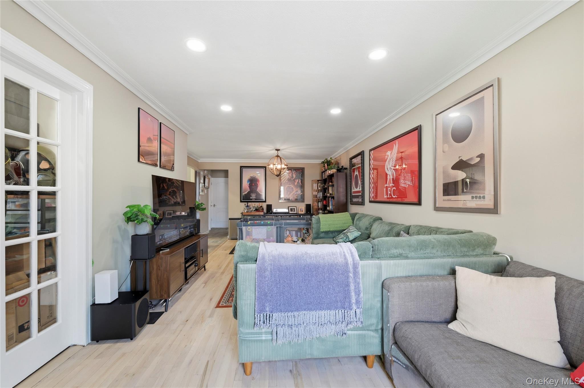 2511 44th Street Property Photo 7
