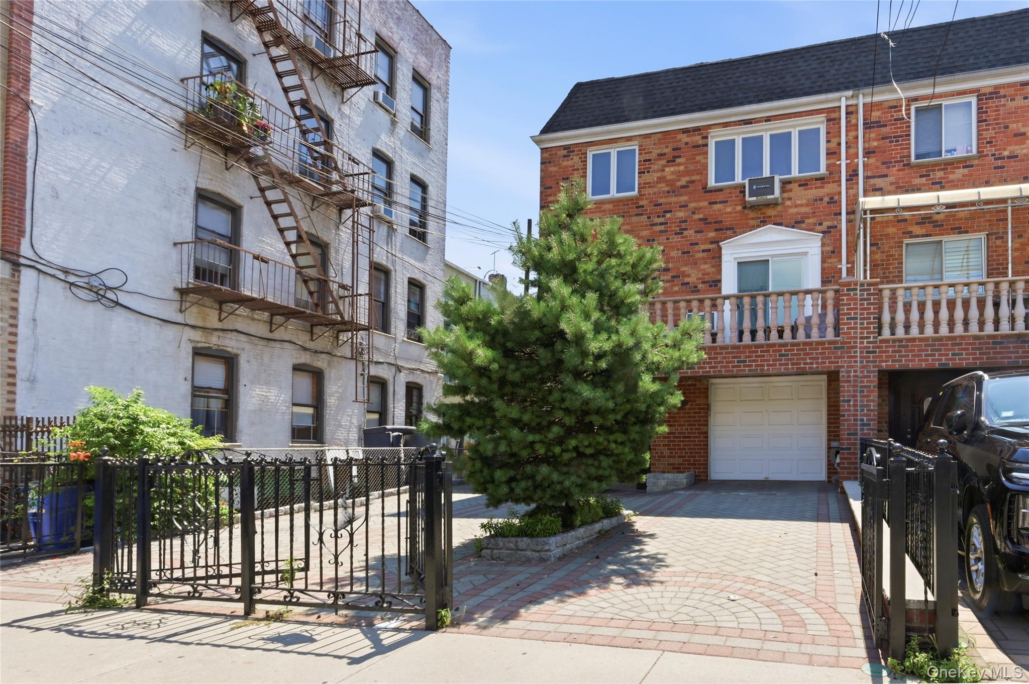 2511 44th Street Property Photo 11