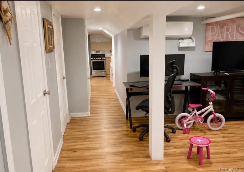 226 Etna Street Property Photo 6