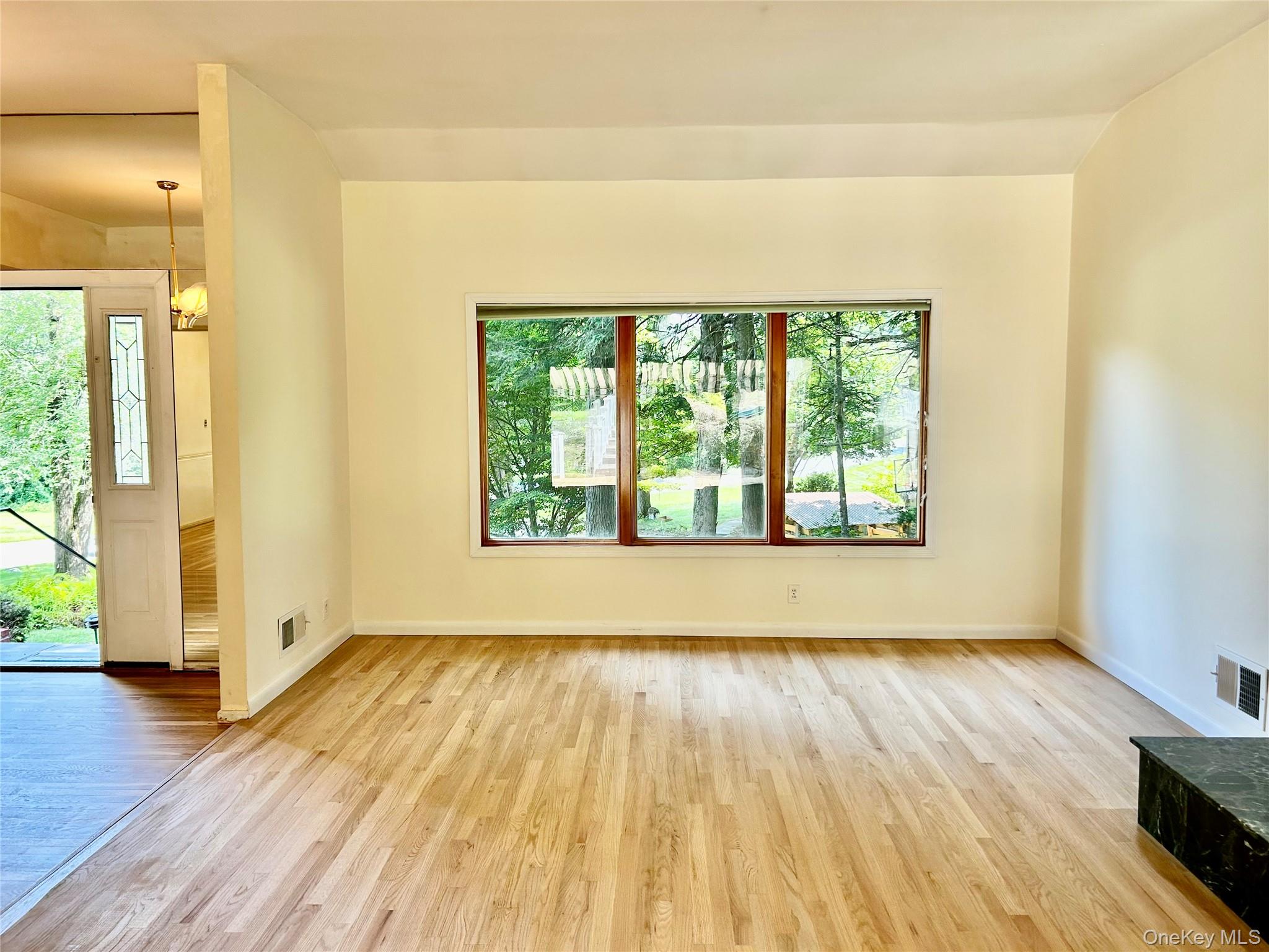 120 Cedar Drive Property Photo 3