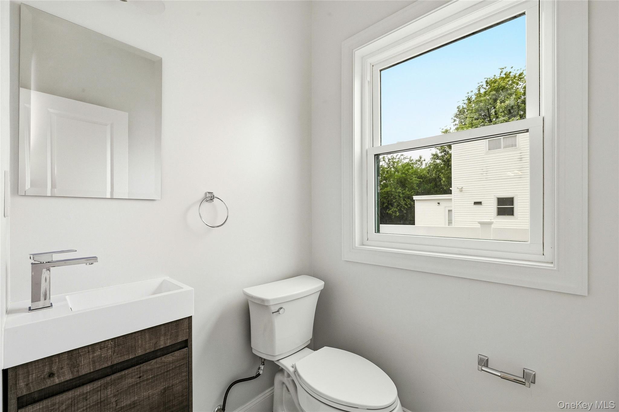 1104 Washington Avenue Property Photo 15