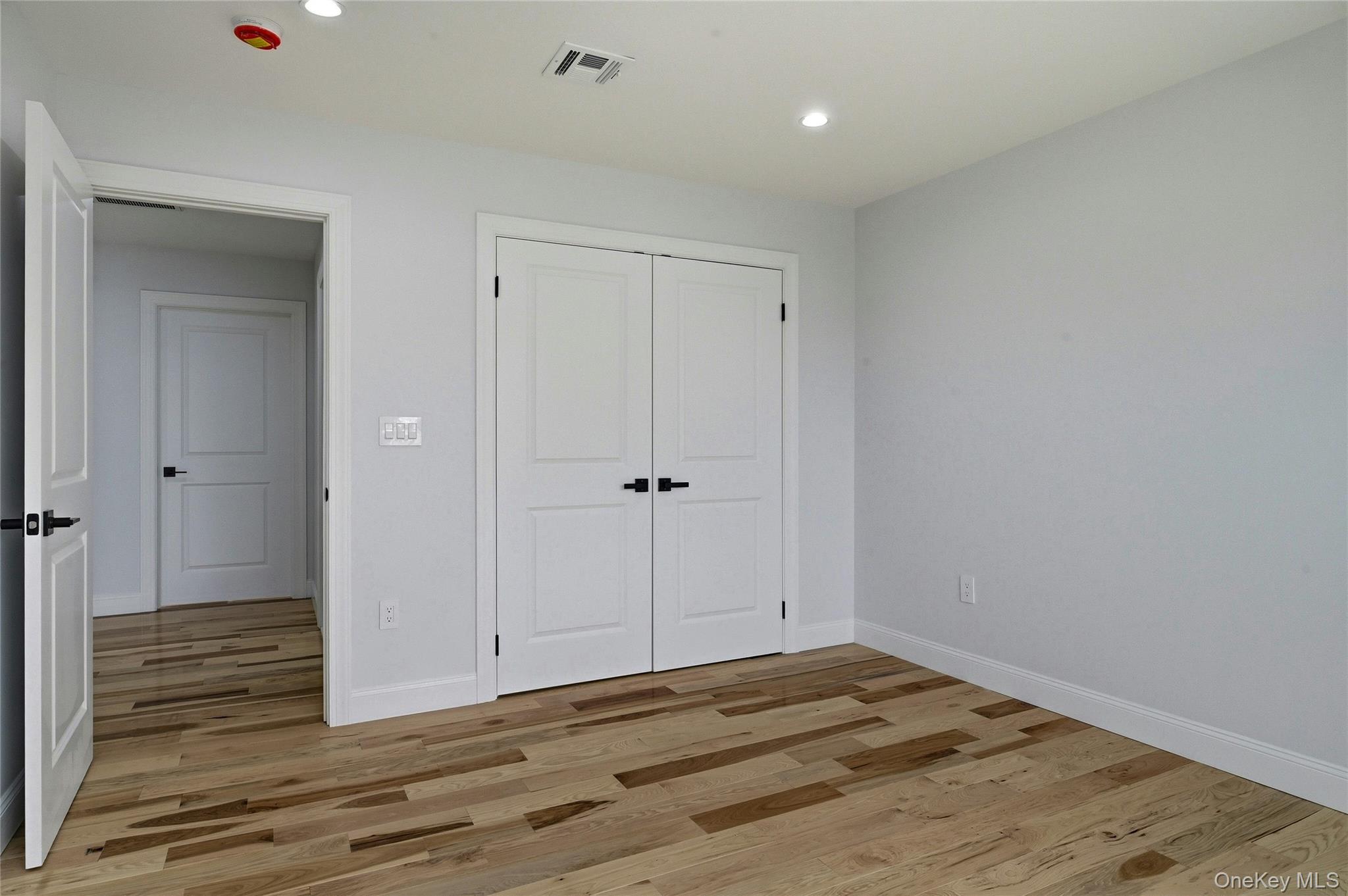 1104 Washington Avenue Property Photo 22
