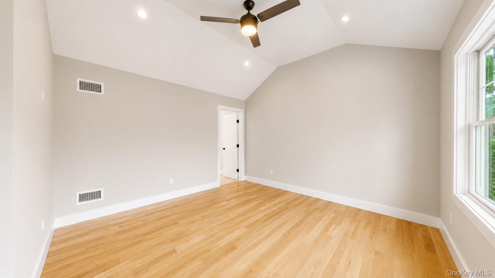 39 Surrey Drive Property Photo 16