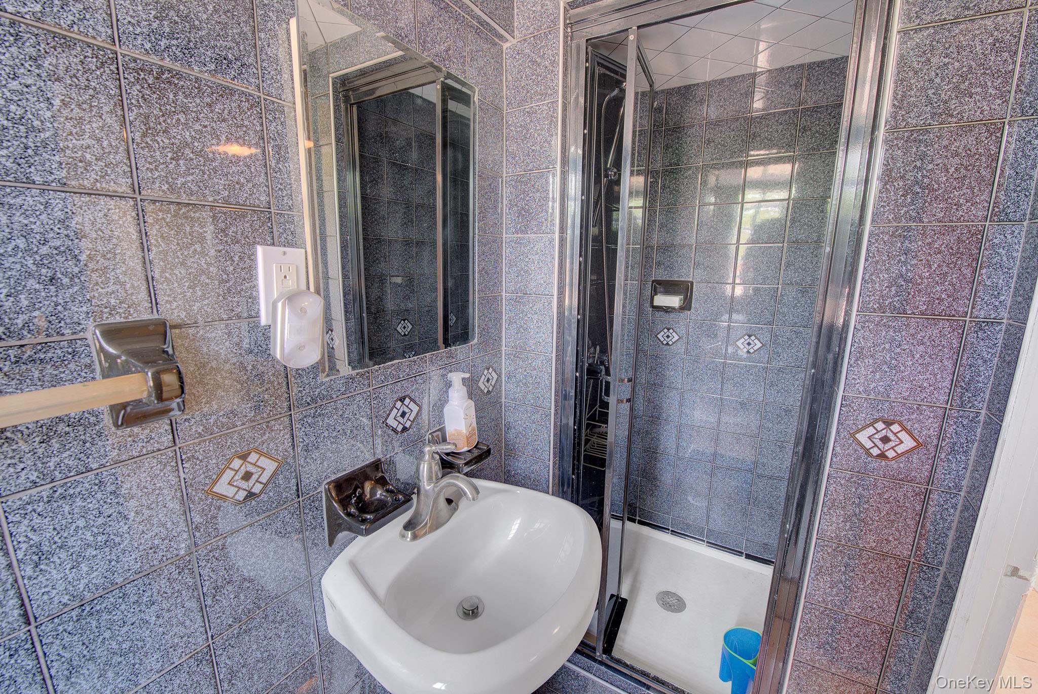 24 Pinehurst Street Property Photo 23