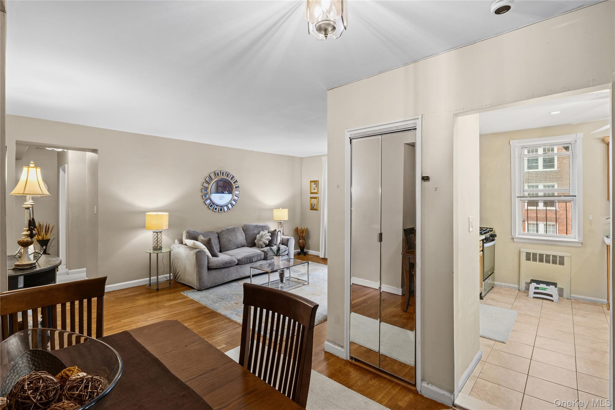 22 Mulford 2d Property Photo 9