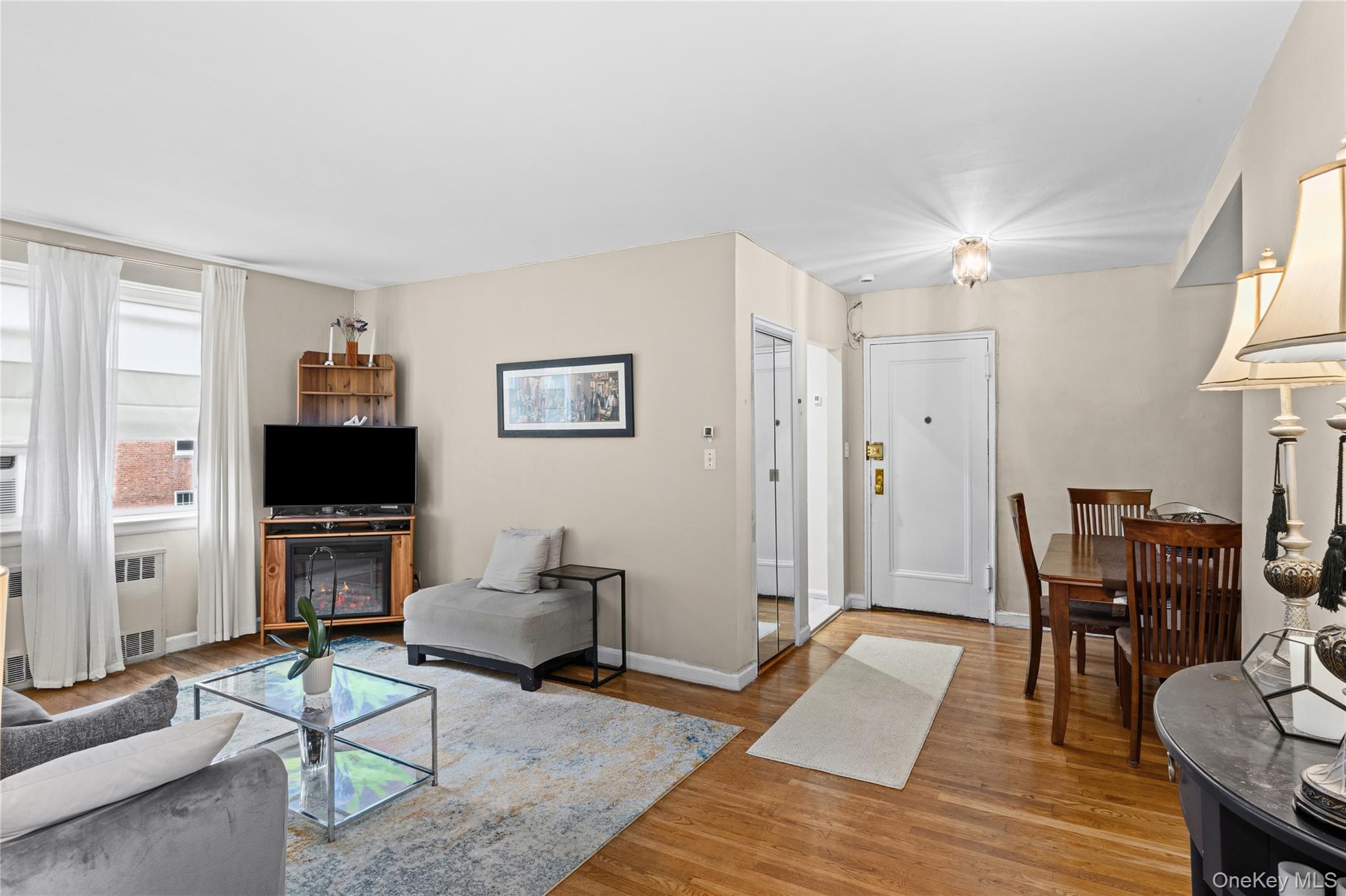 22 Mulford 2d Property Photo 12