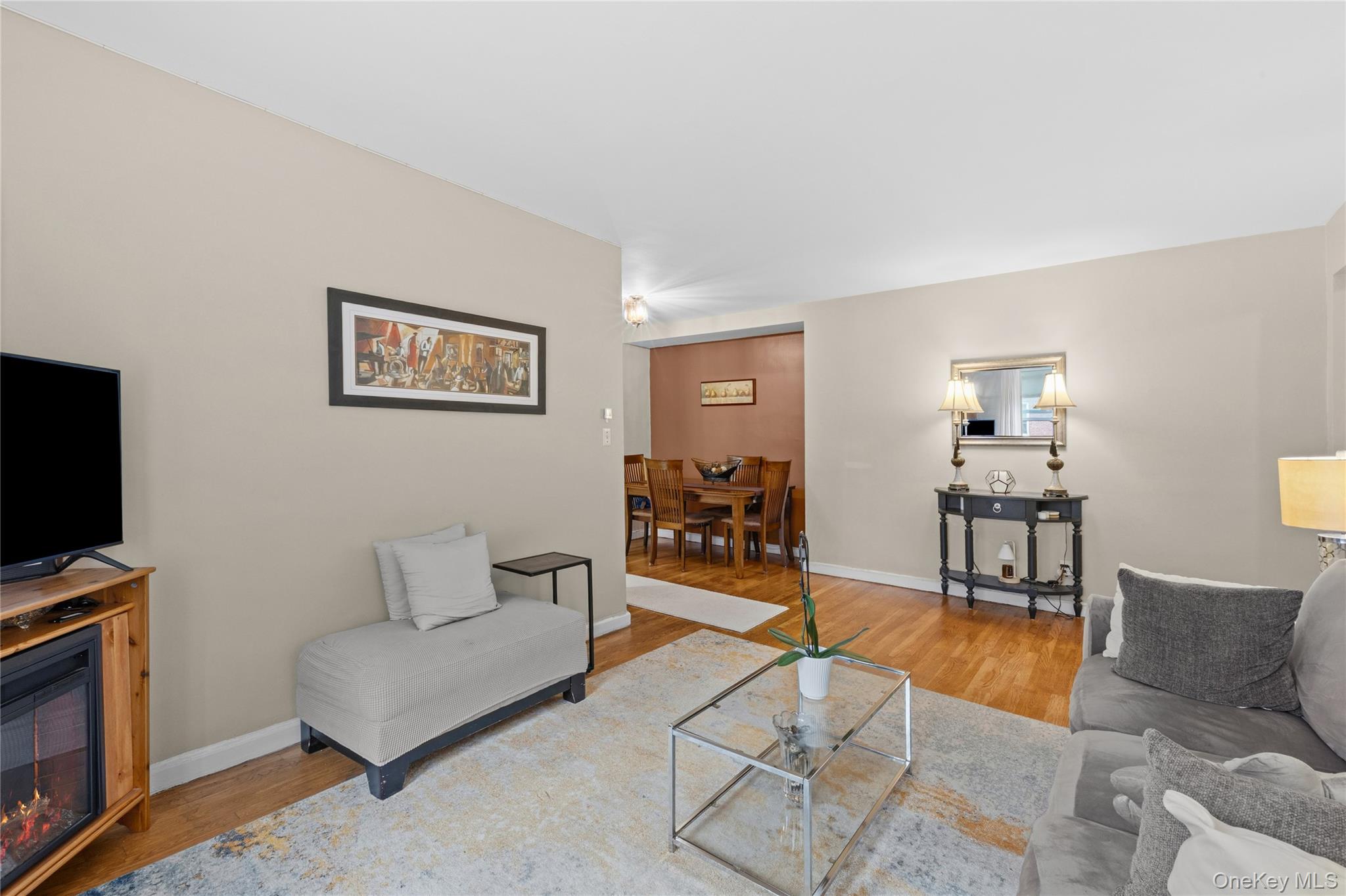 22 Mulford 2d Property Photo 15