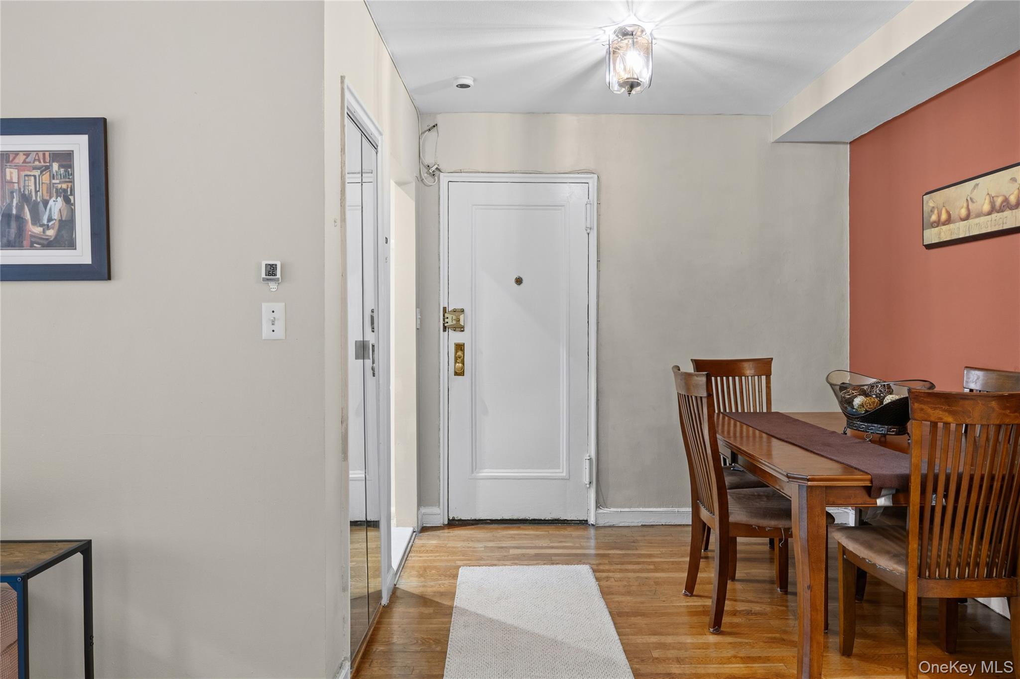 22 Mulford 2d Property Photo 18