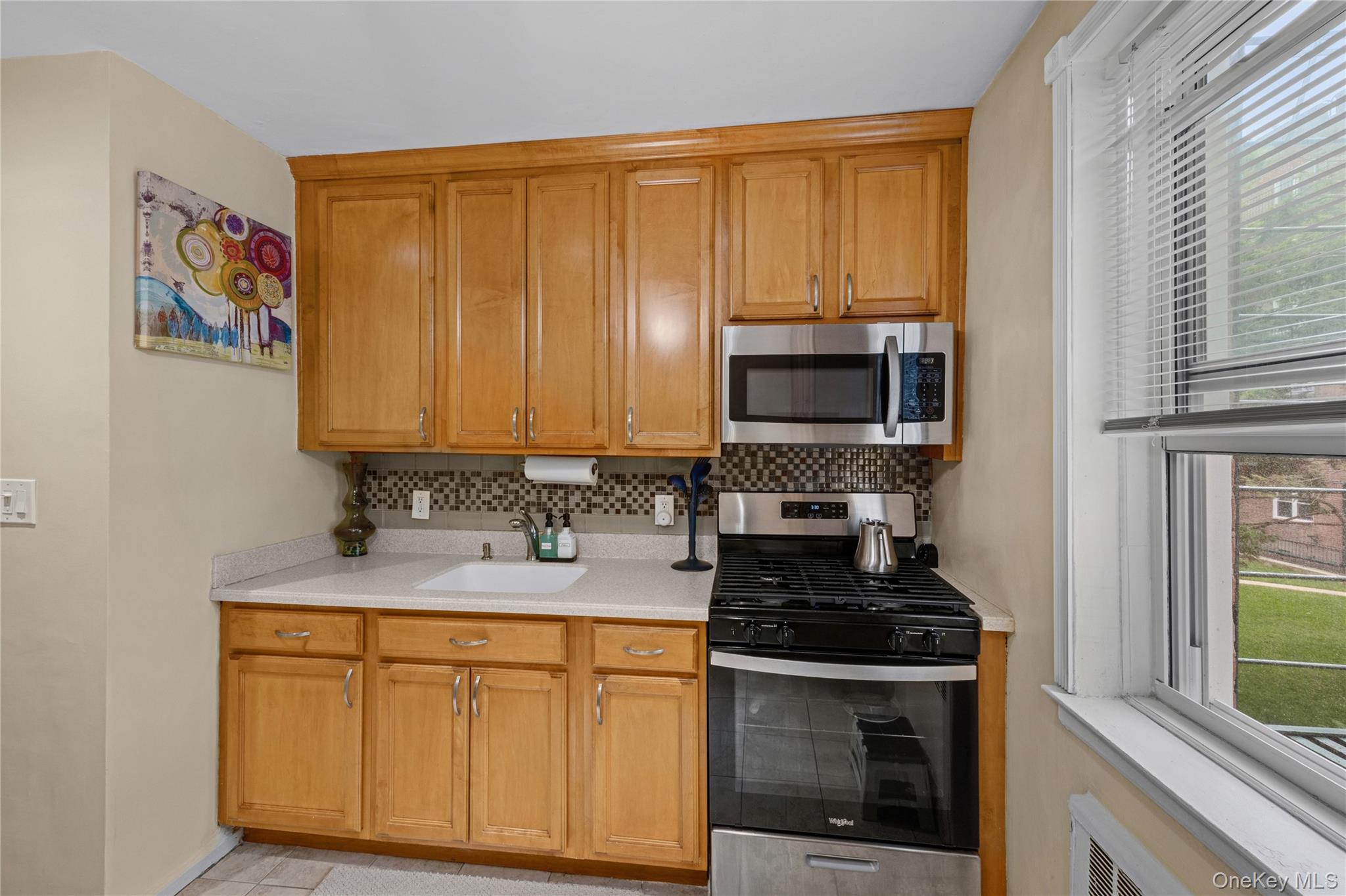 22 Mulford 2d Property Photo 22