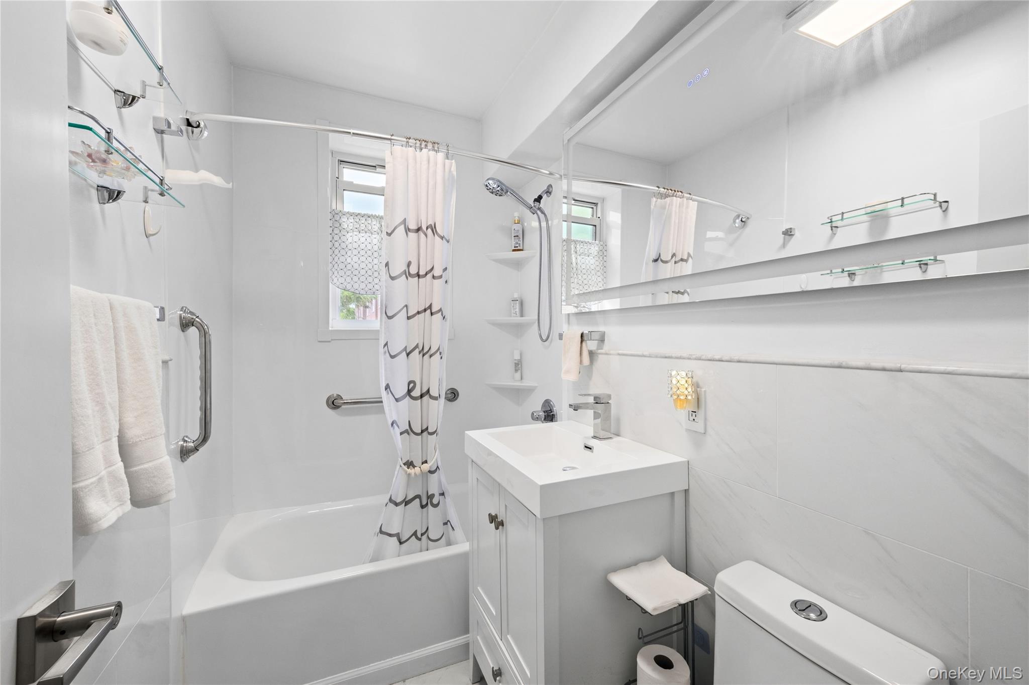 22 Mulford 2d Property Photo 26
