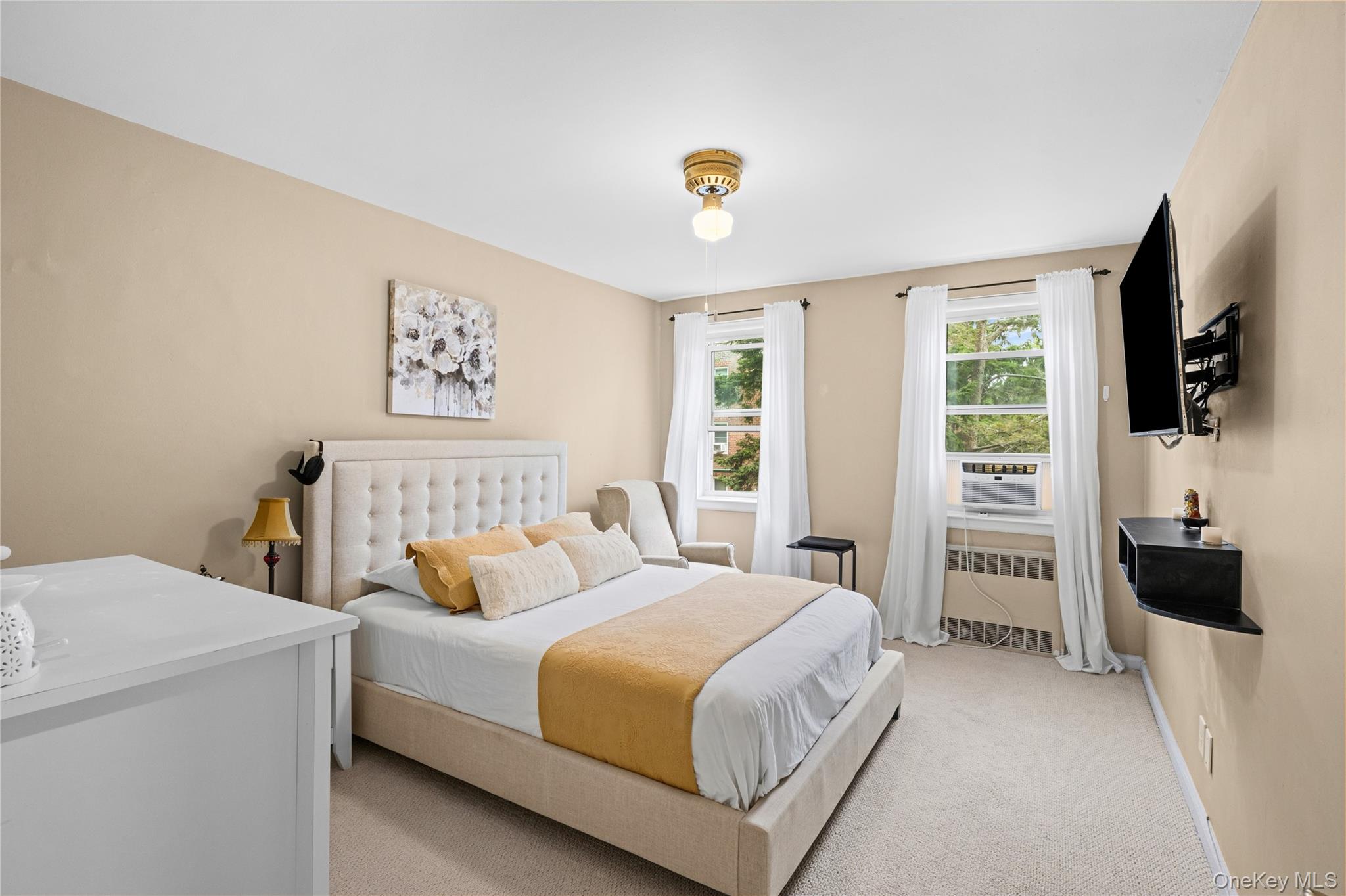 22 Mulford 2d Property Photo 27