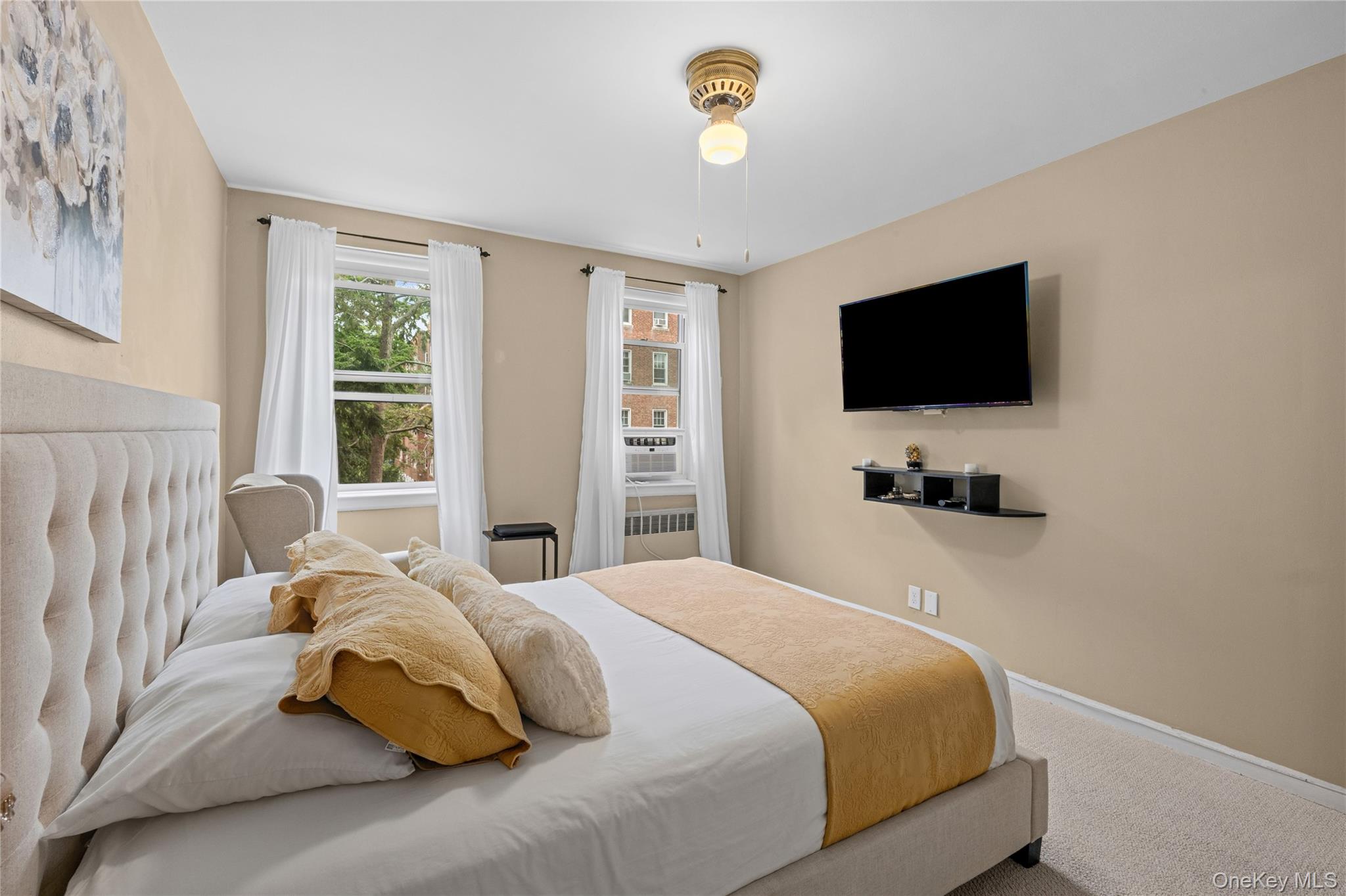 22 Mulford 2d Property Photo 29