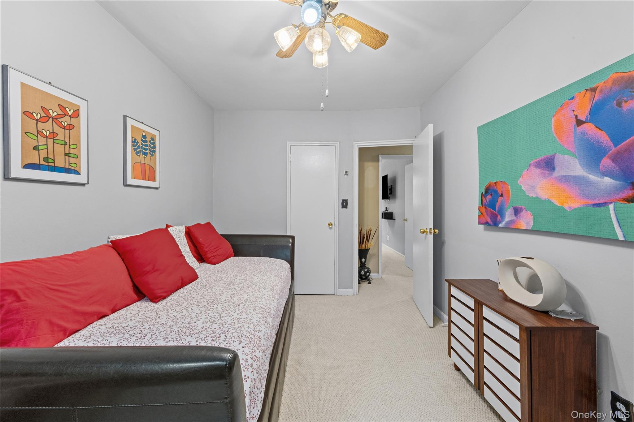 22 Mulford 2d Property Photo 31
