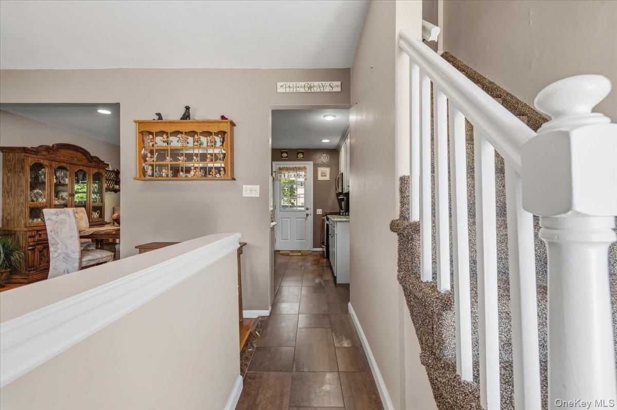 2565 Natta Boulevard Property Photo 3