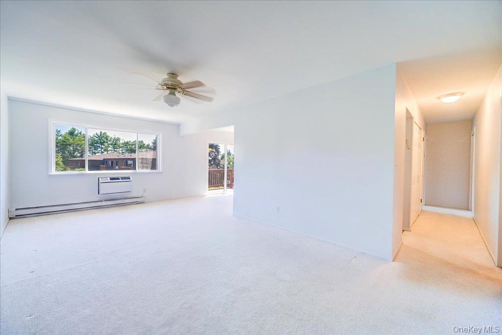 106 Richard Court Property Photo 4
