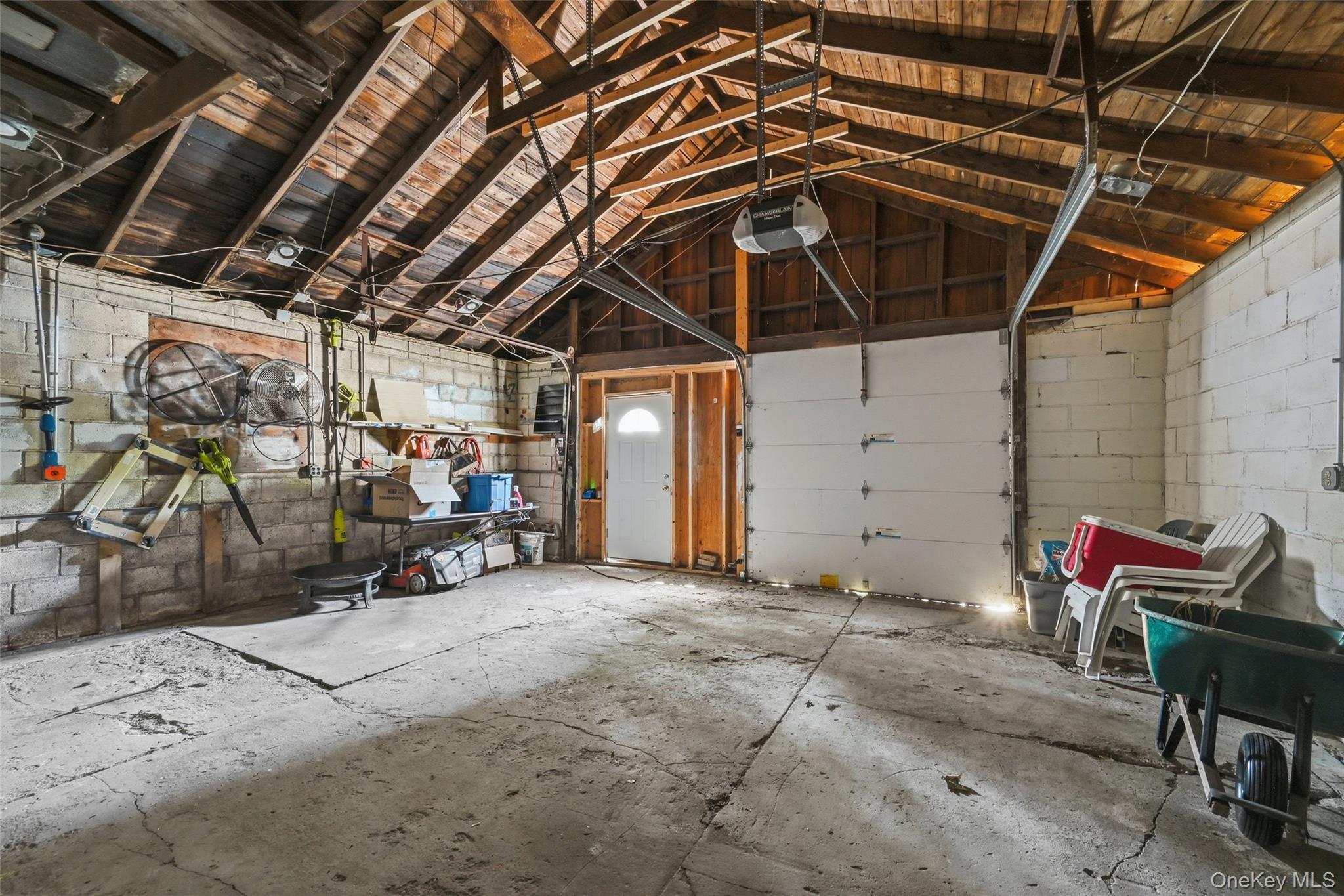 14 Howard Street Property Photo 5