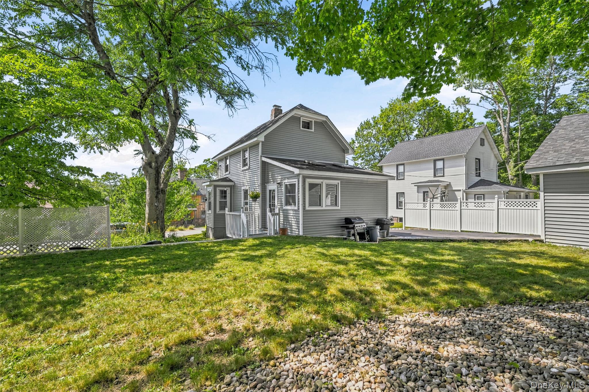 14 Howard Street Property Photo 6