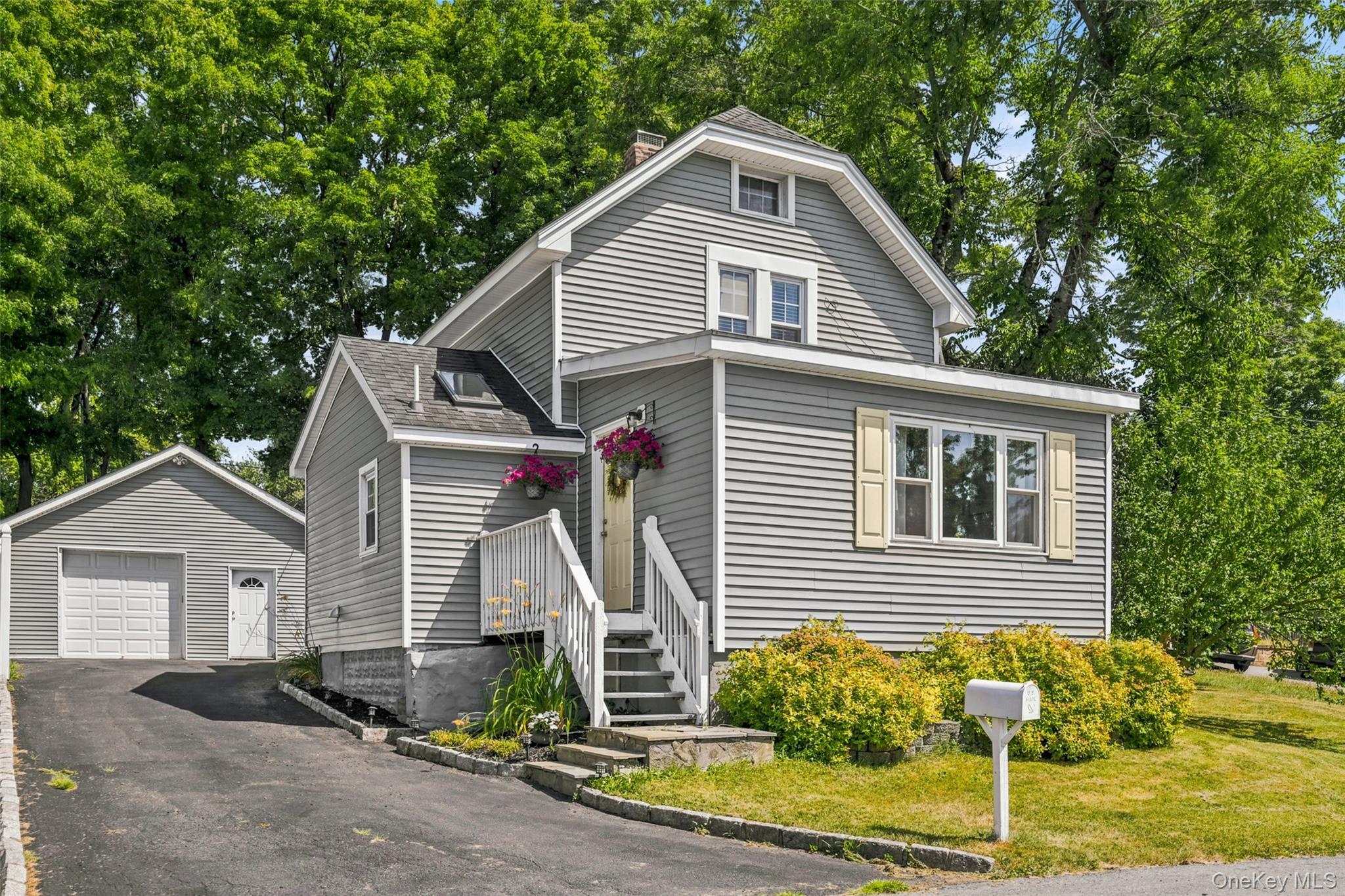 14 Howard Street Property Photo 33