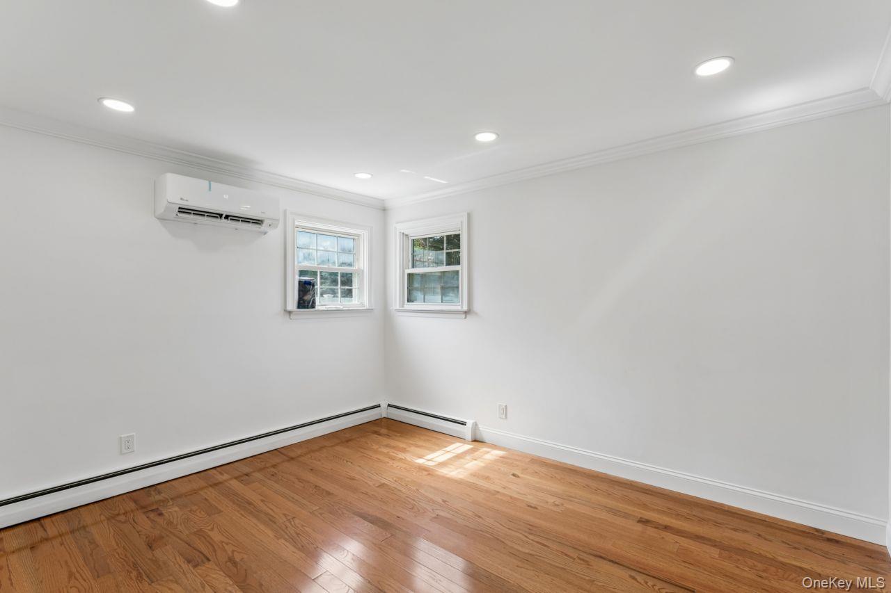 98 Rose Place Property Photo 13