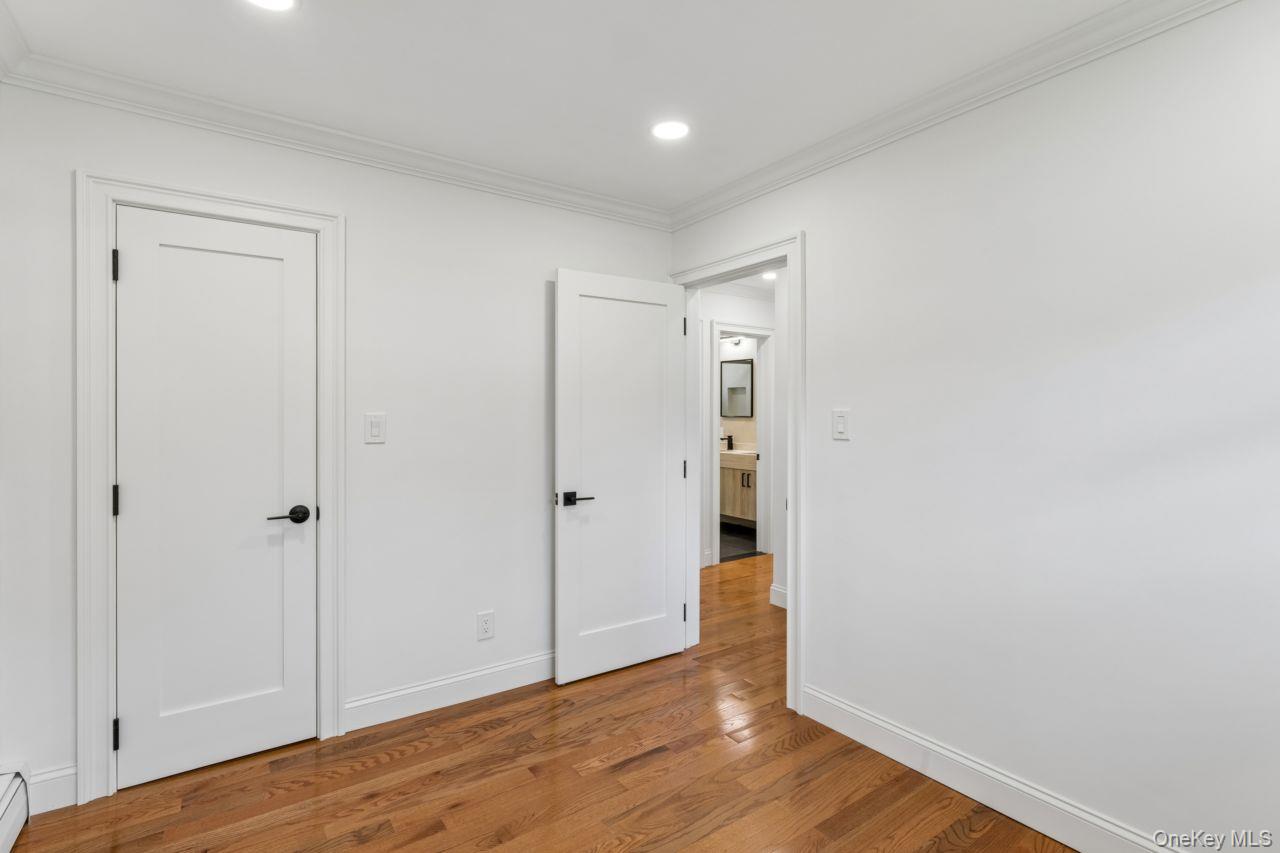 98 Rose Place Property Photo 17