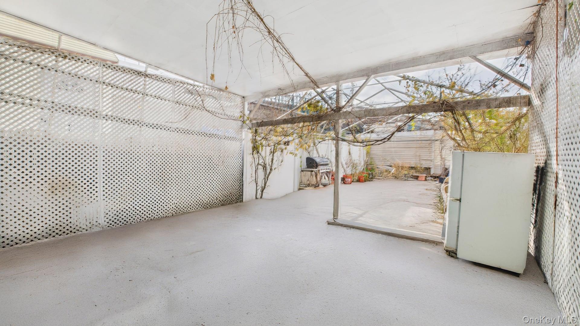 10314 89th Street Property Photo 41