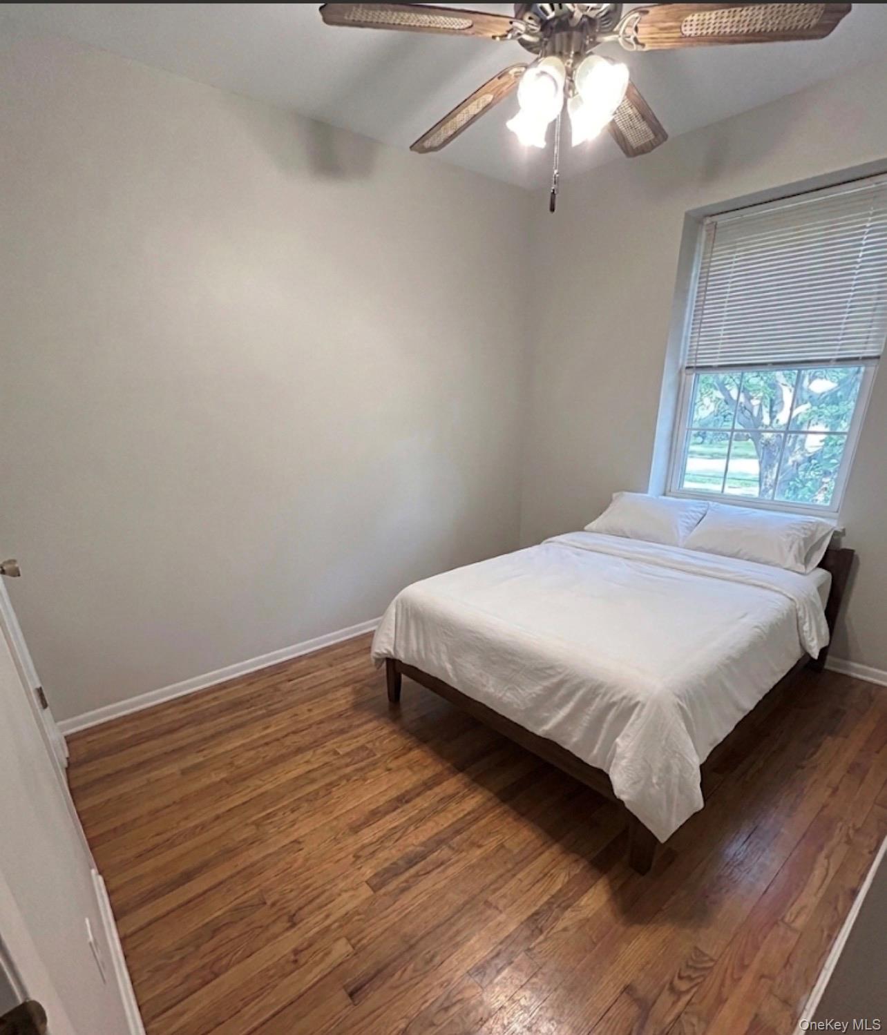1011 Throggs Neck Expressway Property Photo 12