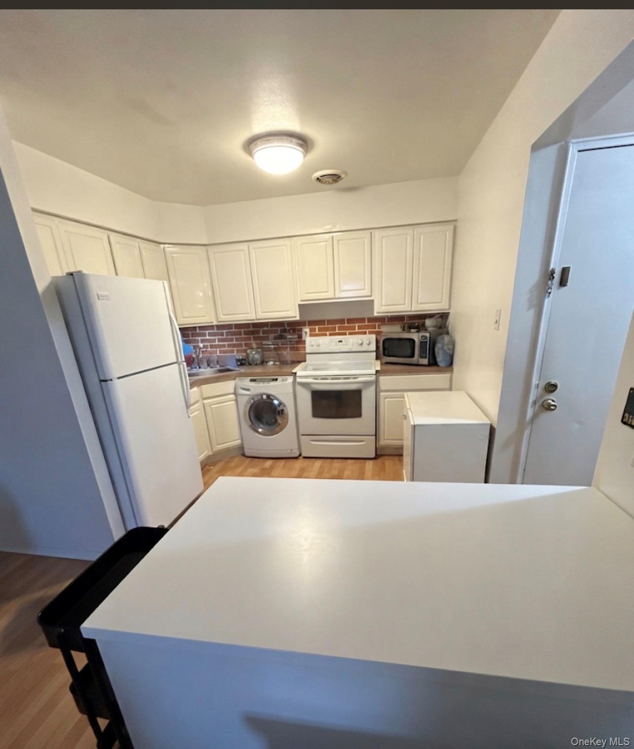 1011 Throggs Neck Expressway Property Photo 19