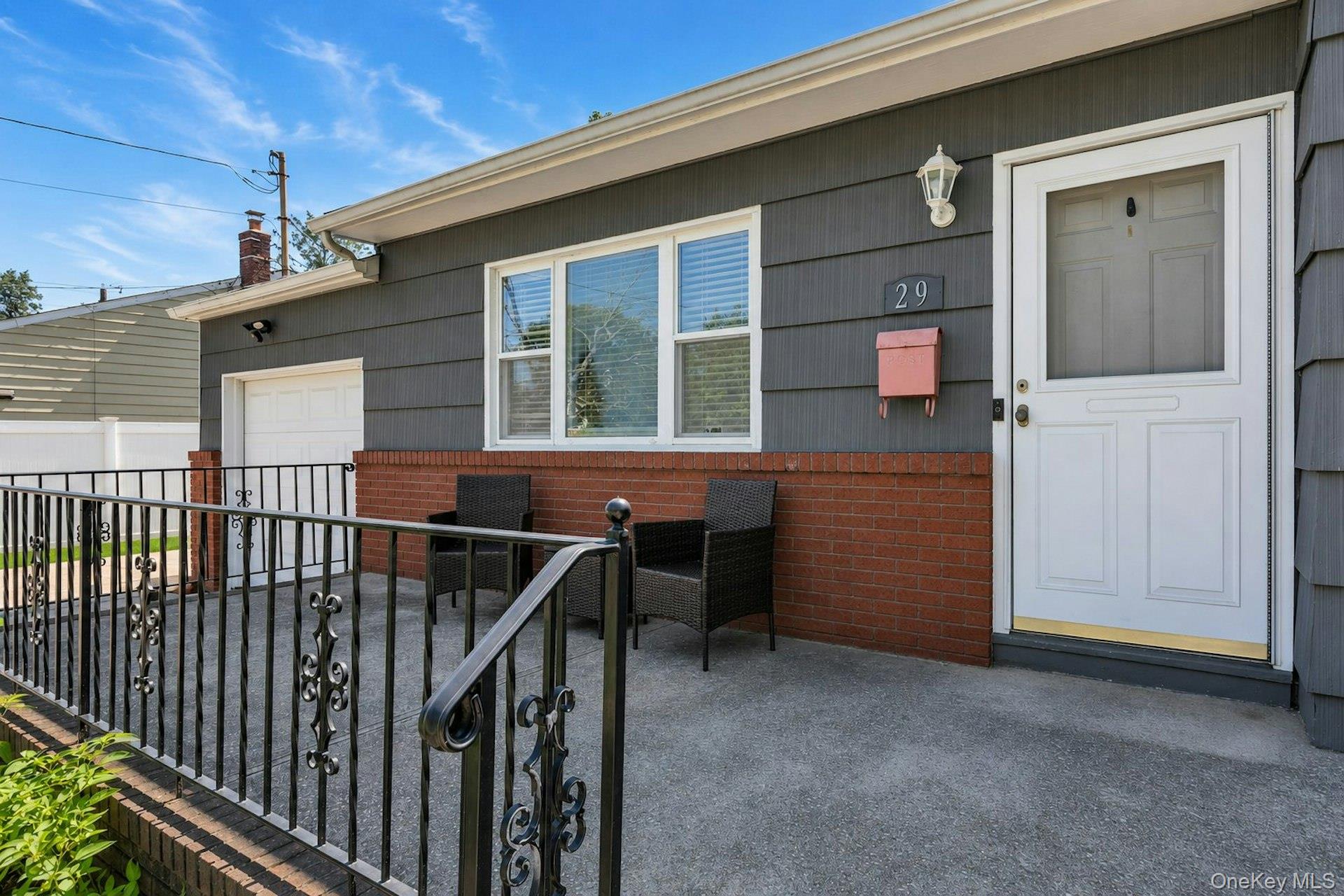 29 Edgewater Avenue Property Photo 4