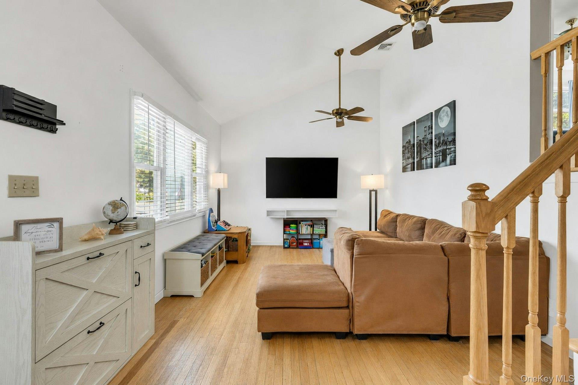 29 Edgewater Avenue Property Photo 5