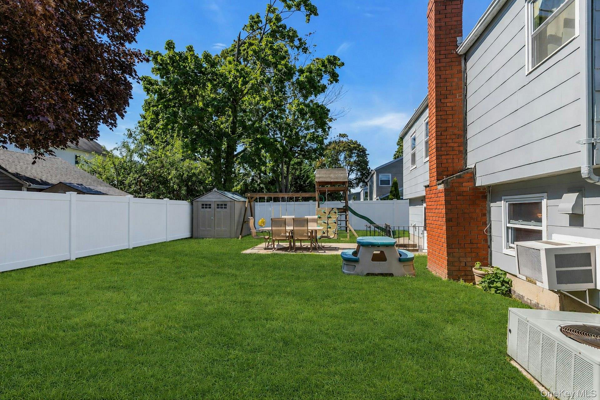 29 Edgewater Avenue Property Photo 33